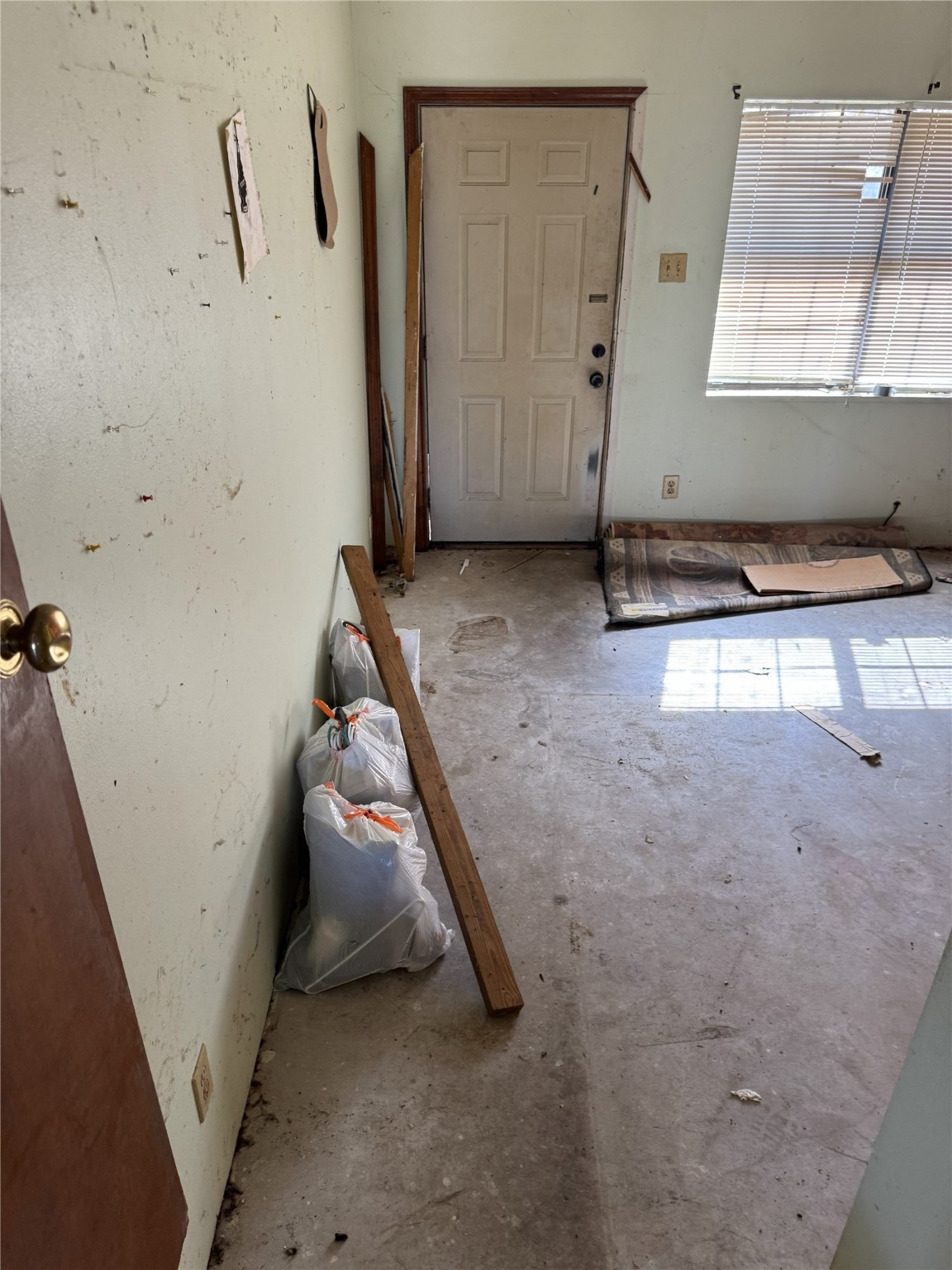 1658 Brookview Drive