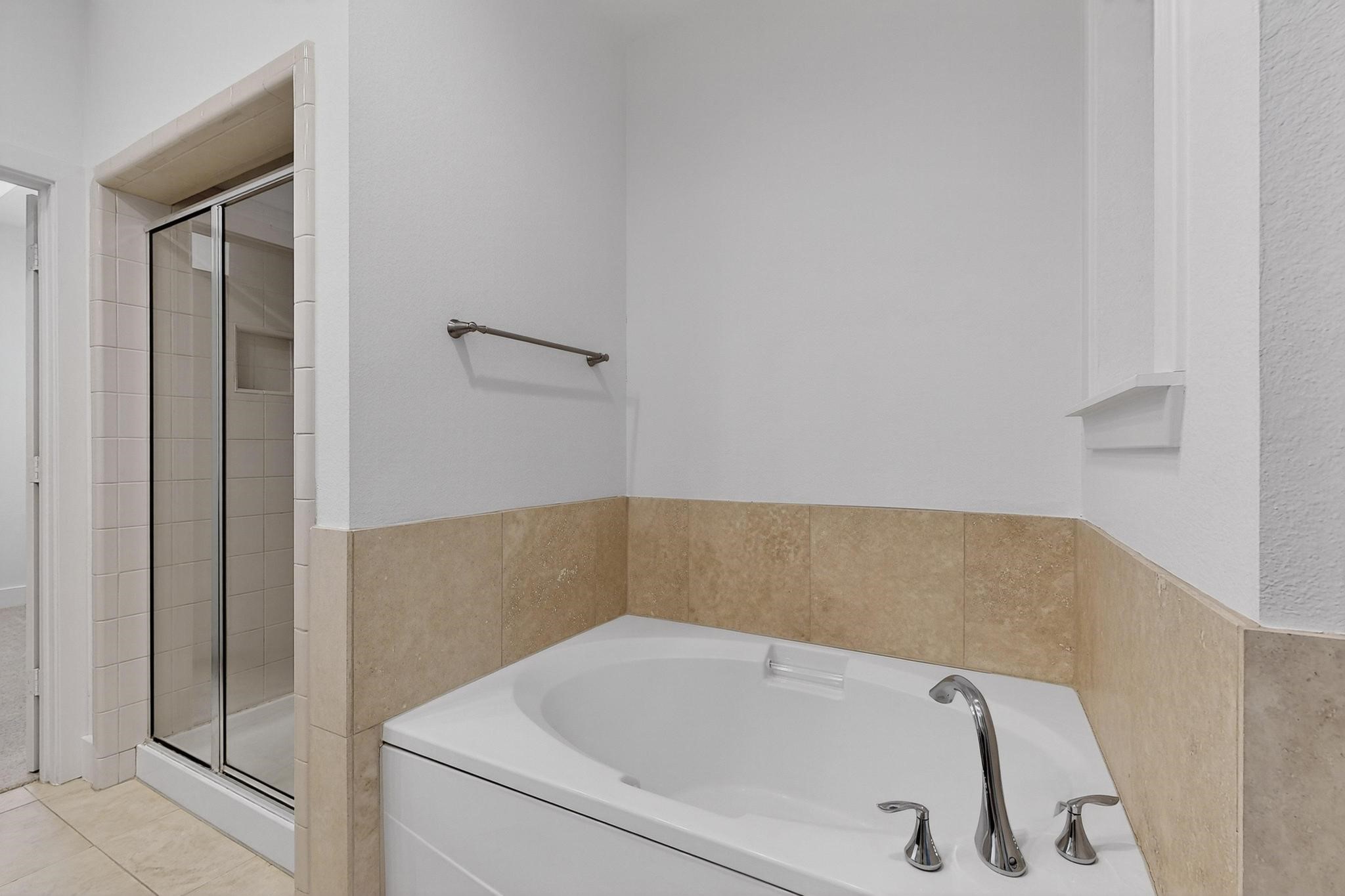 4211 Rawlins Street 528