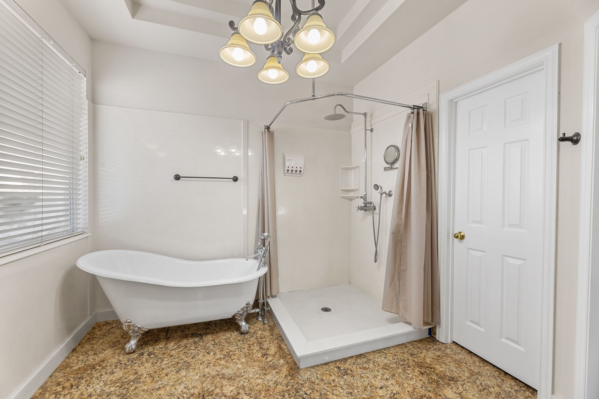 8109 Island Park Court