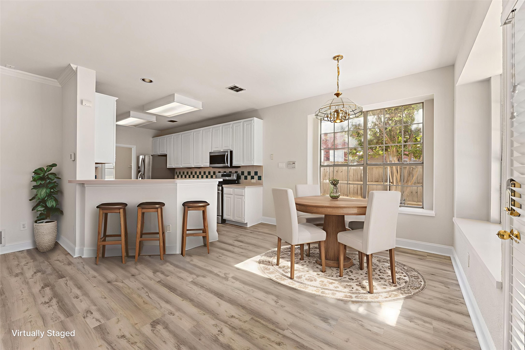 8109 Island Park Court