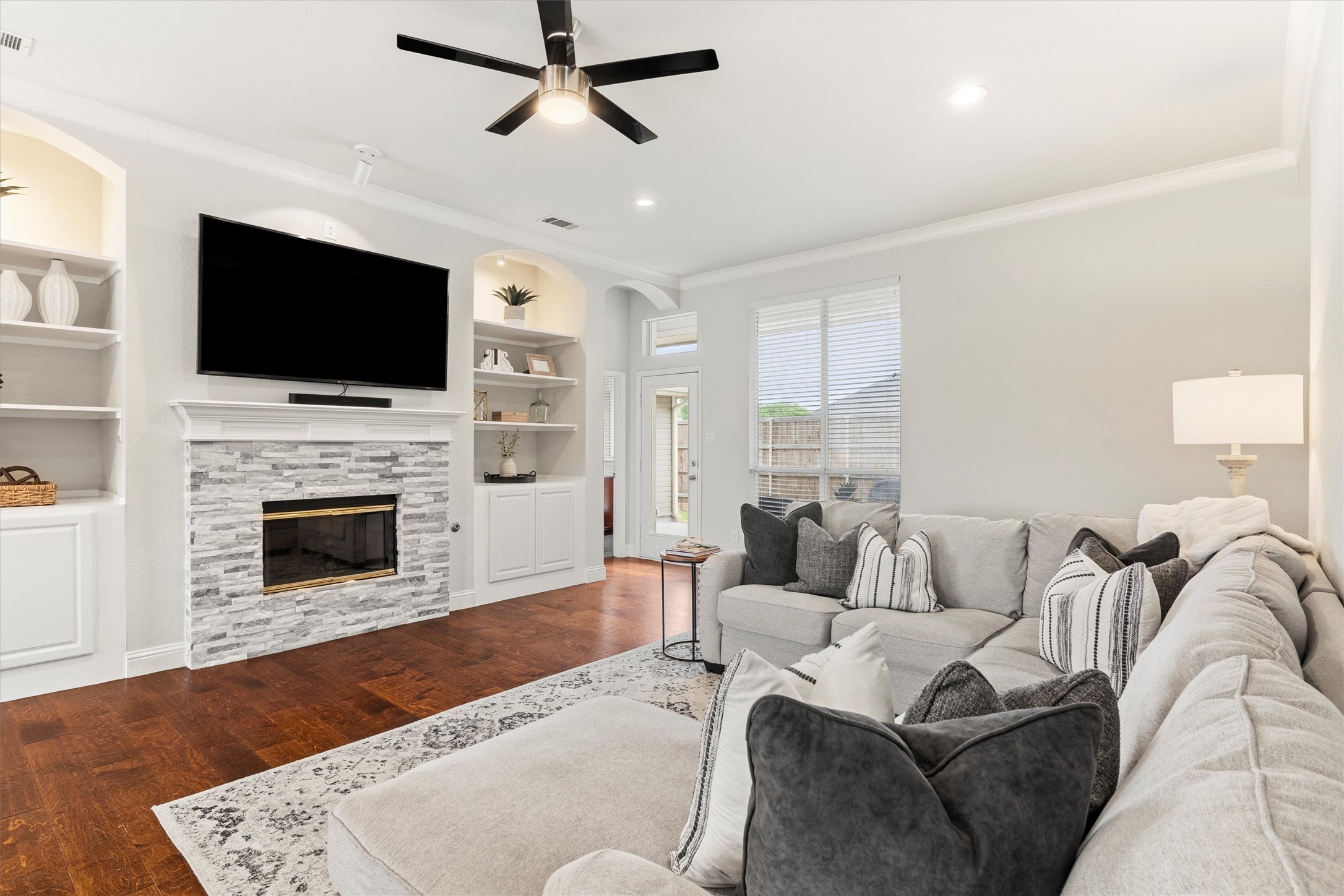 3305 Lake Highlands Drive