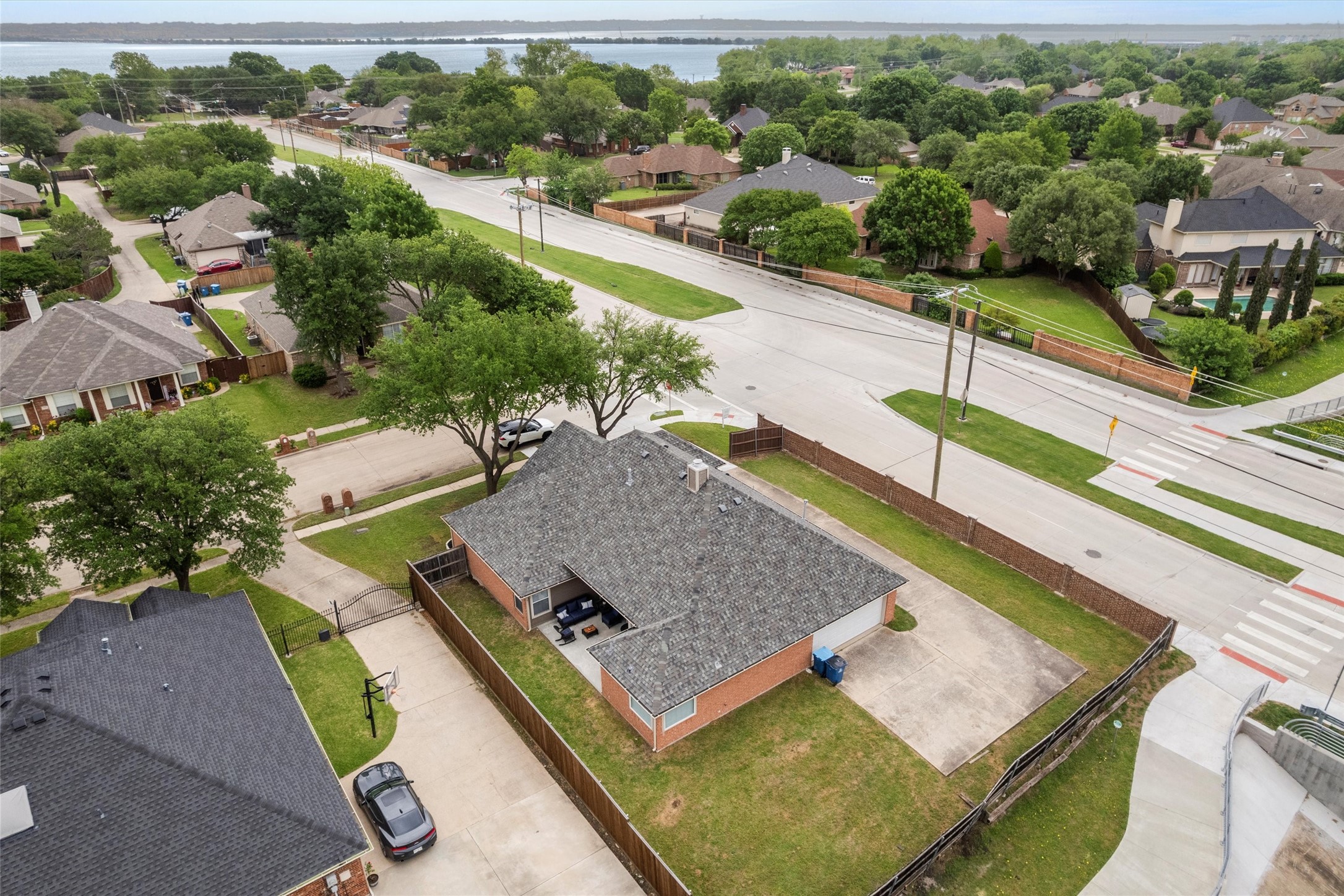 3305 Lake Highlands Drive