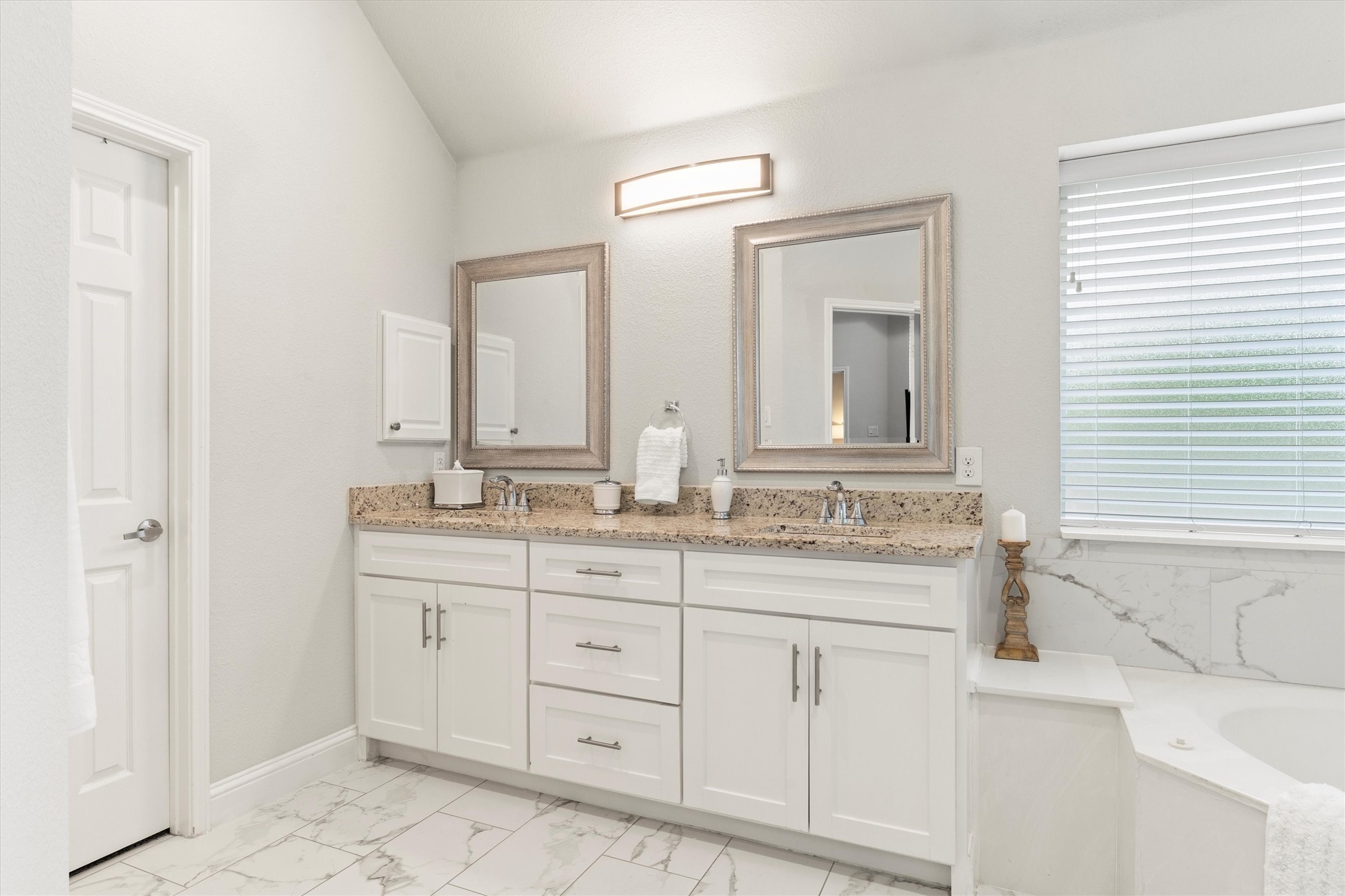 3305 Lake Highlands Drive