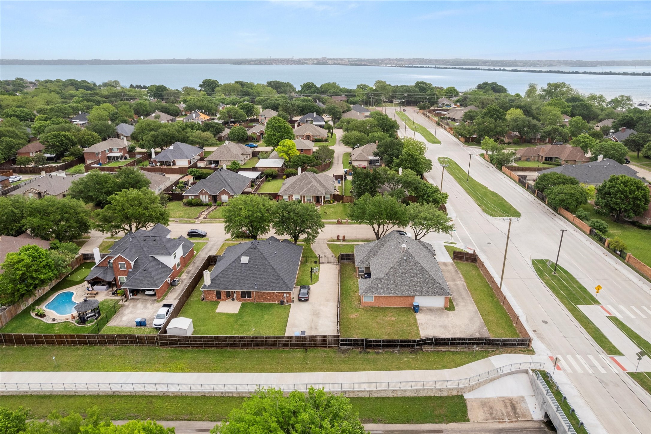 3305 Lake Highlands Drive