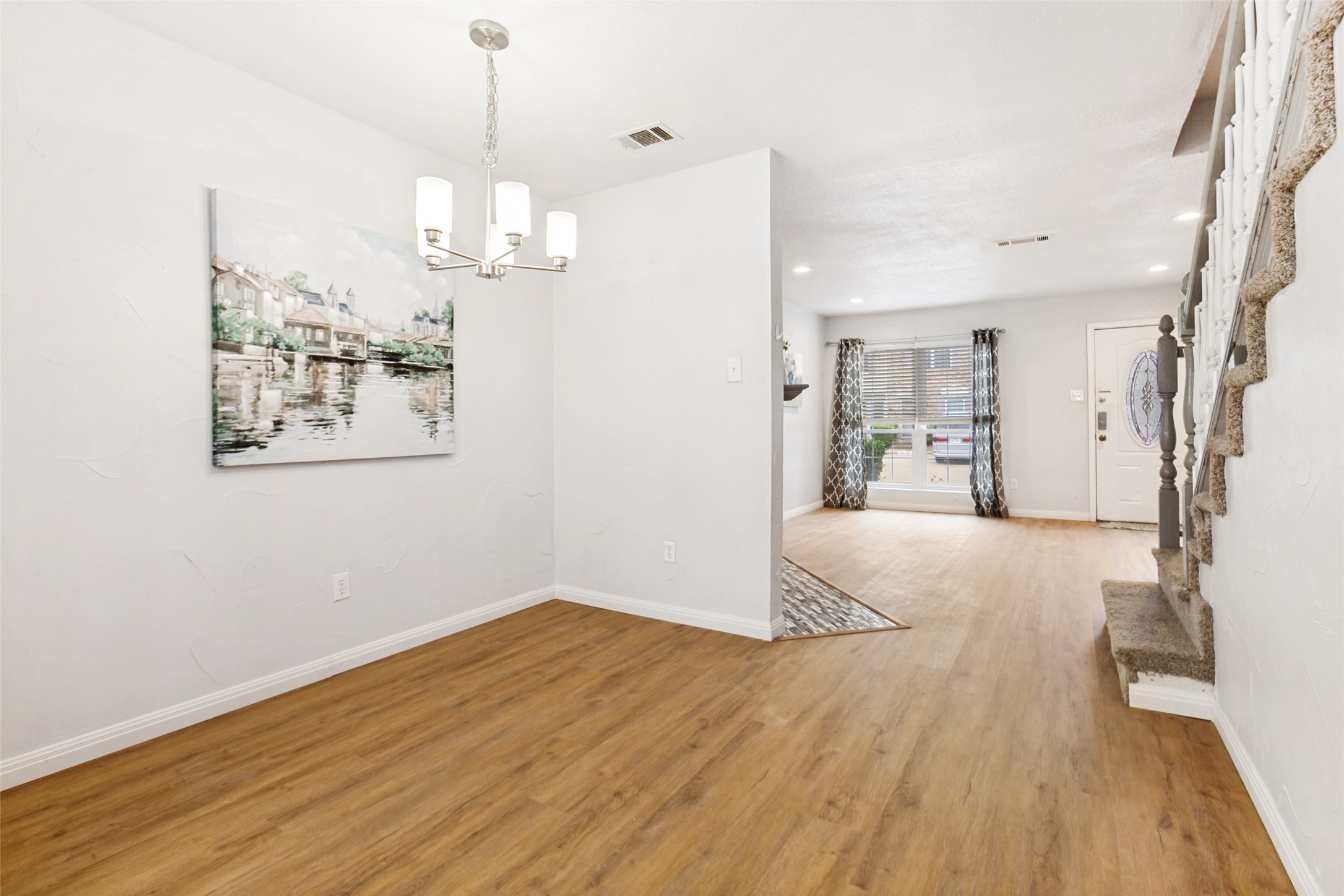 617 Carriagehouse Lane 3E