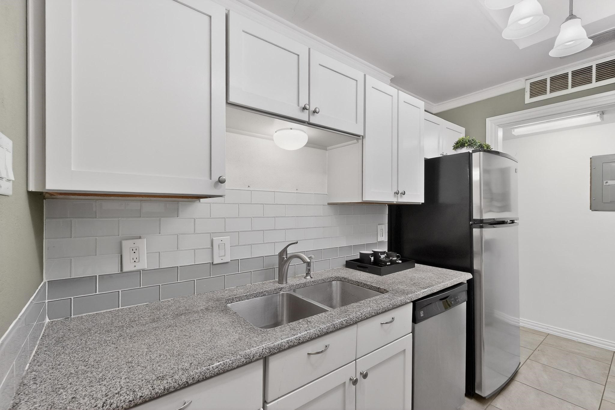 8404 Forest Lane 1305