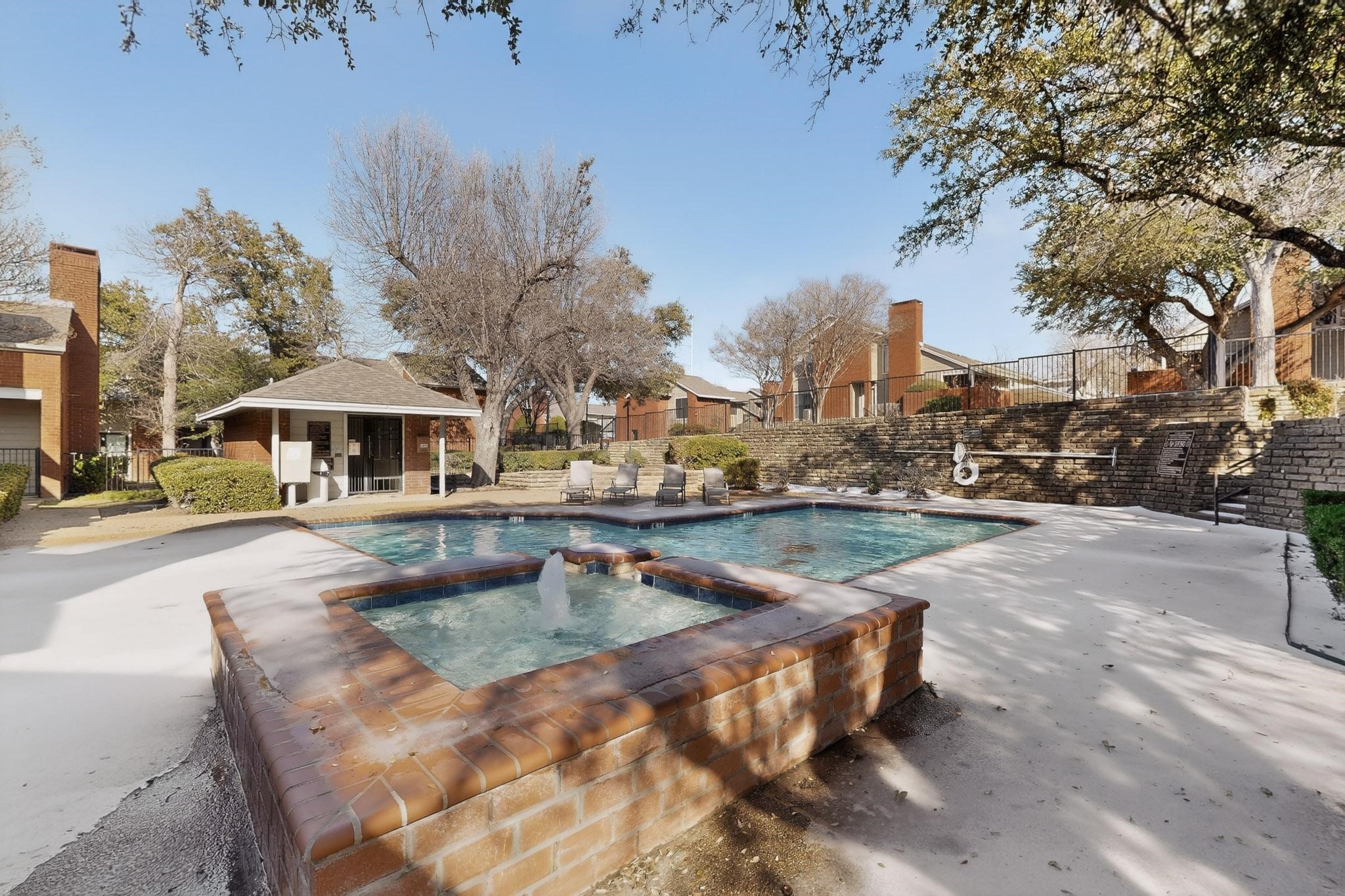 8404 Forest Lane 1305