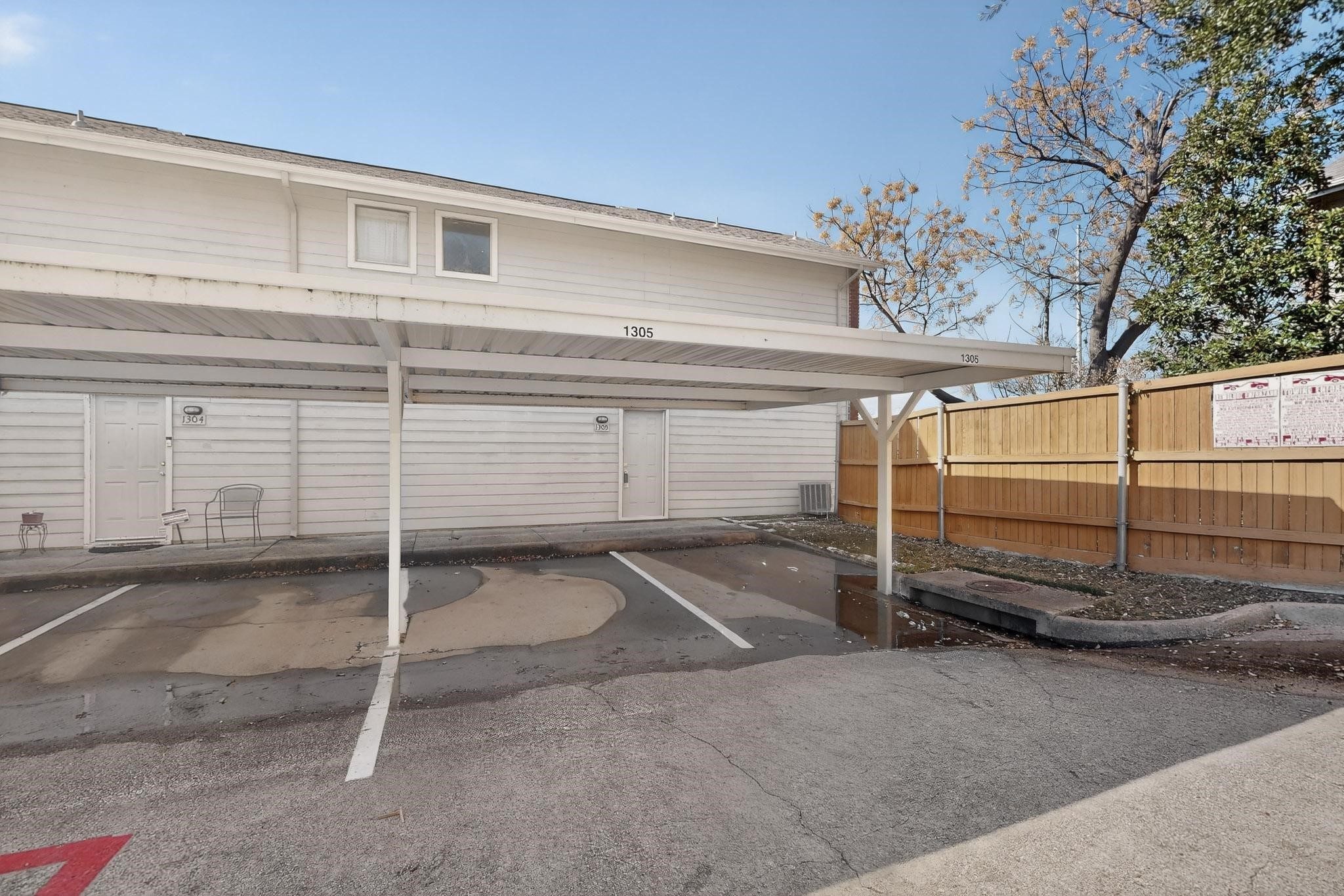 8404 Forest Lane 1305