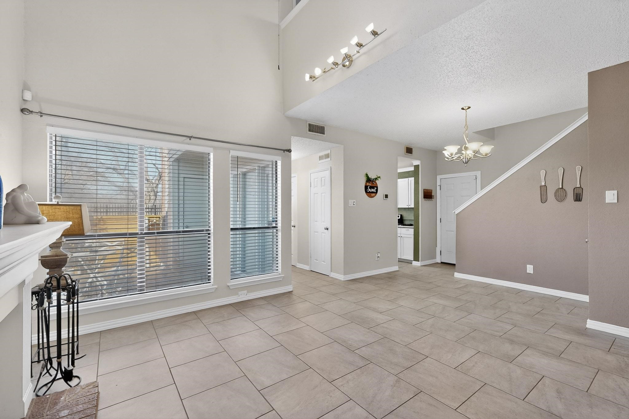 8404 Forest Lane 1305