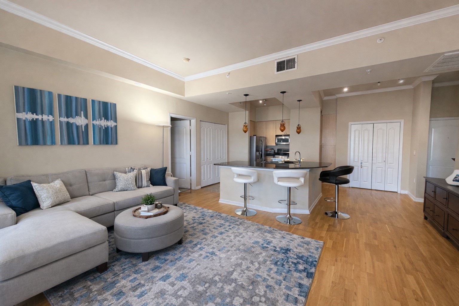 3225 Turtle Creek Boulevard 1526