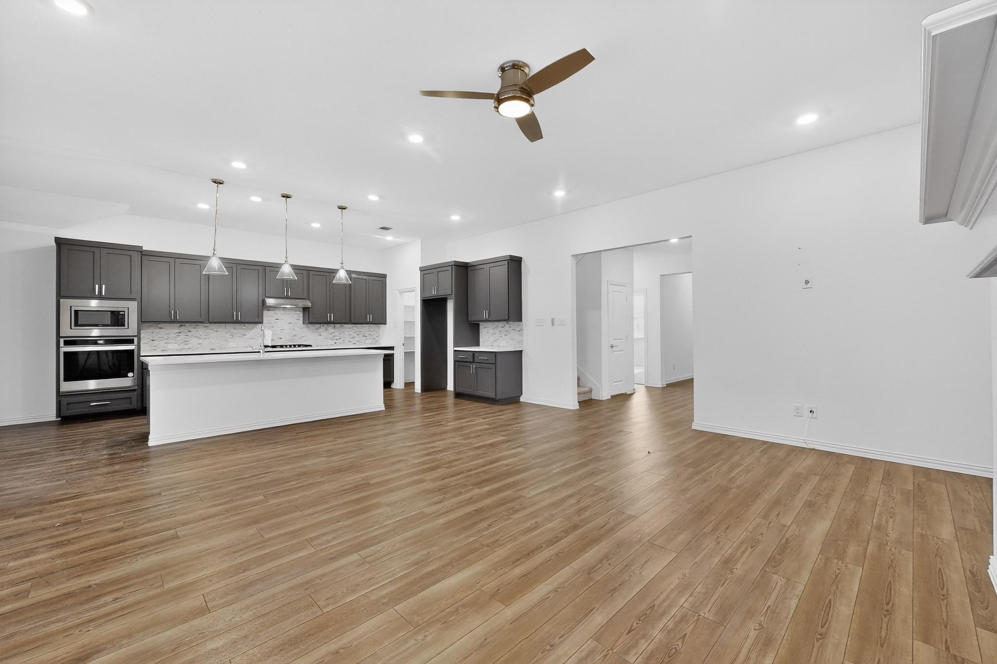 1756 Everglades Drive