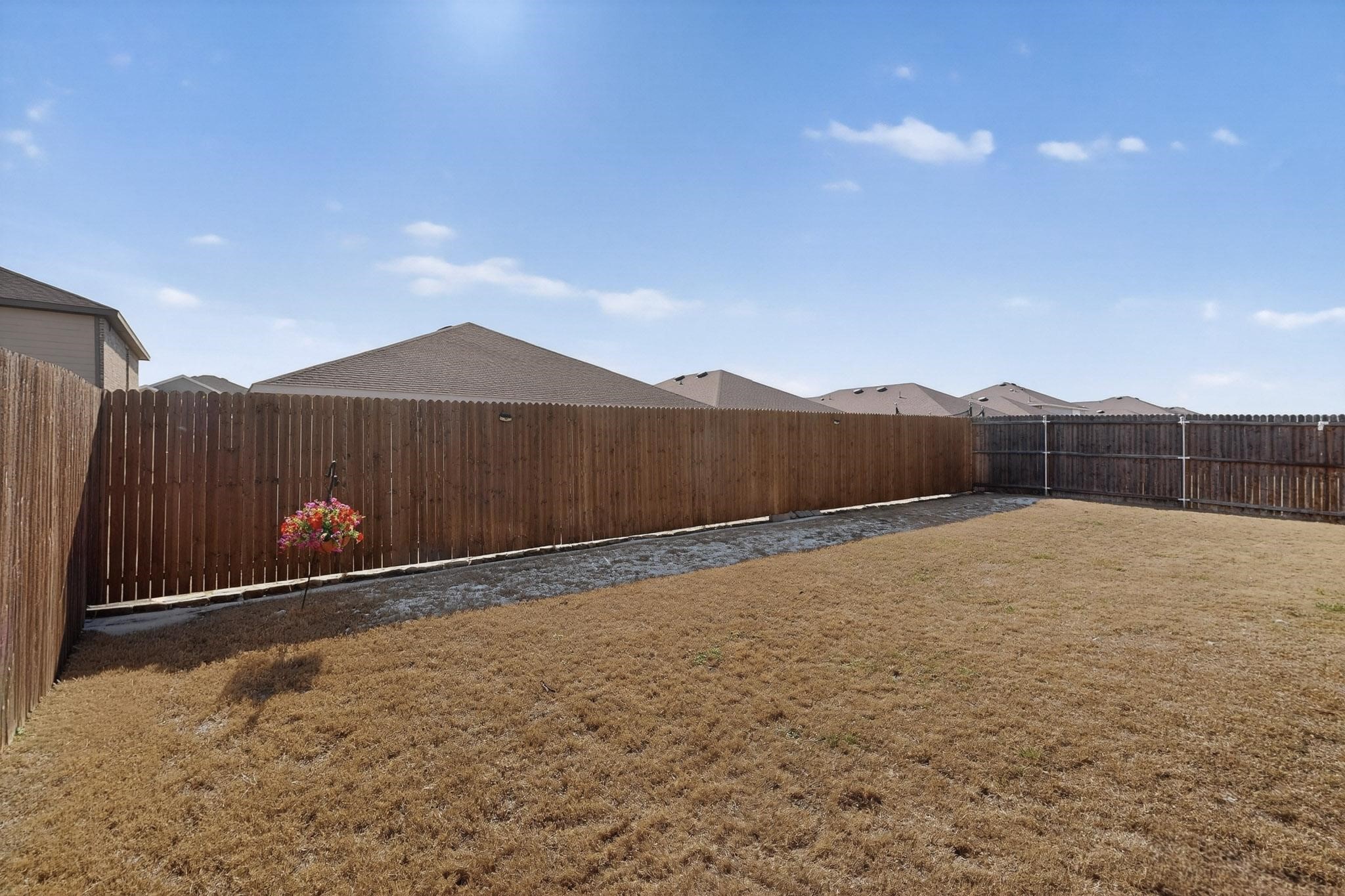5509 Mcmahan Lane