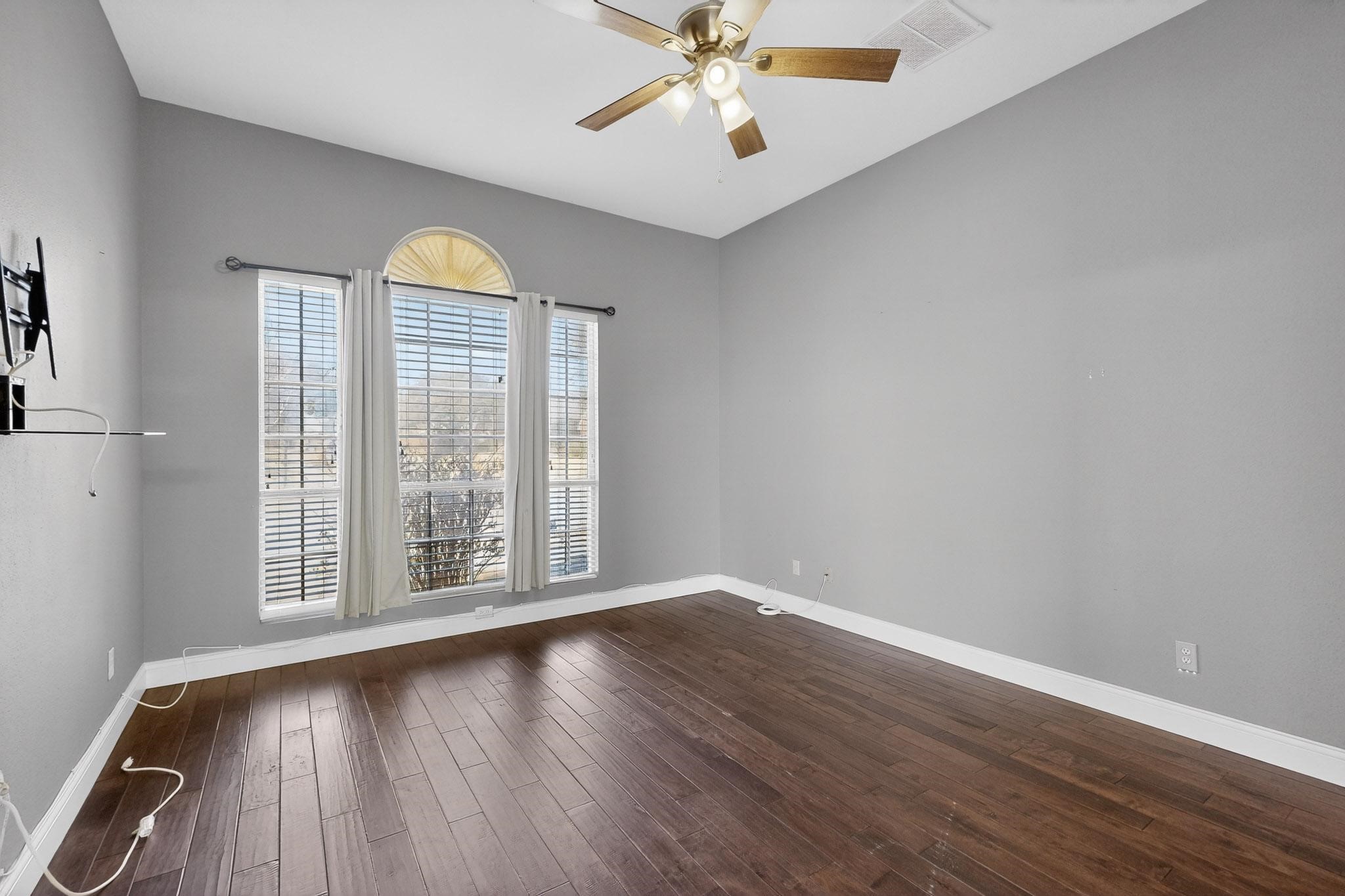 1841 Grand Canyon Drive