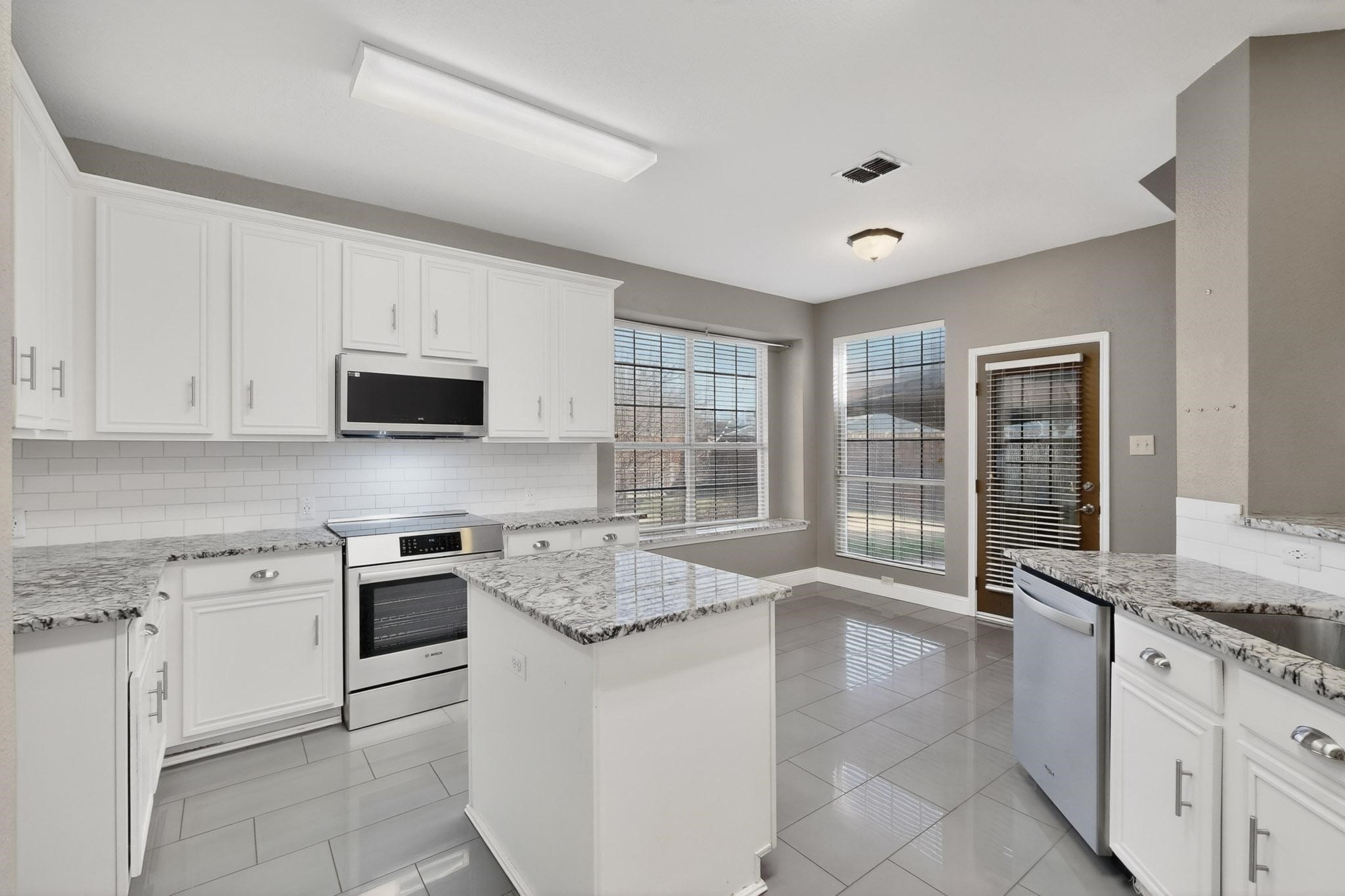 1841 Grand Canyon Drive