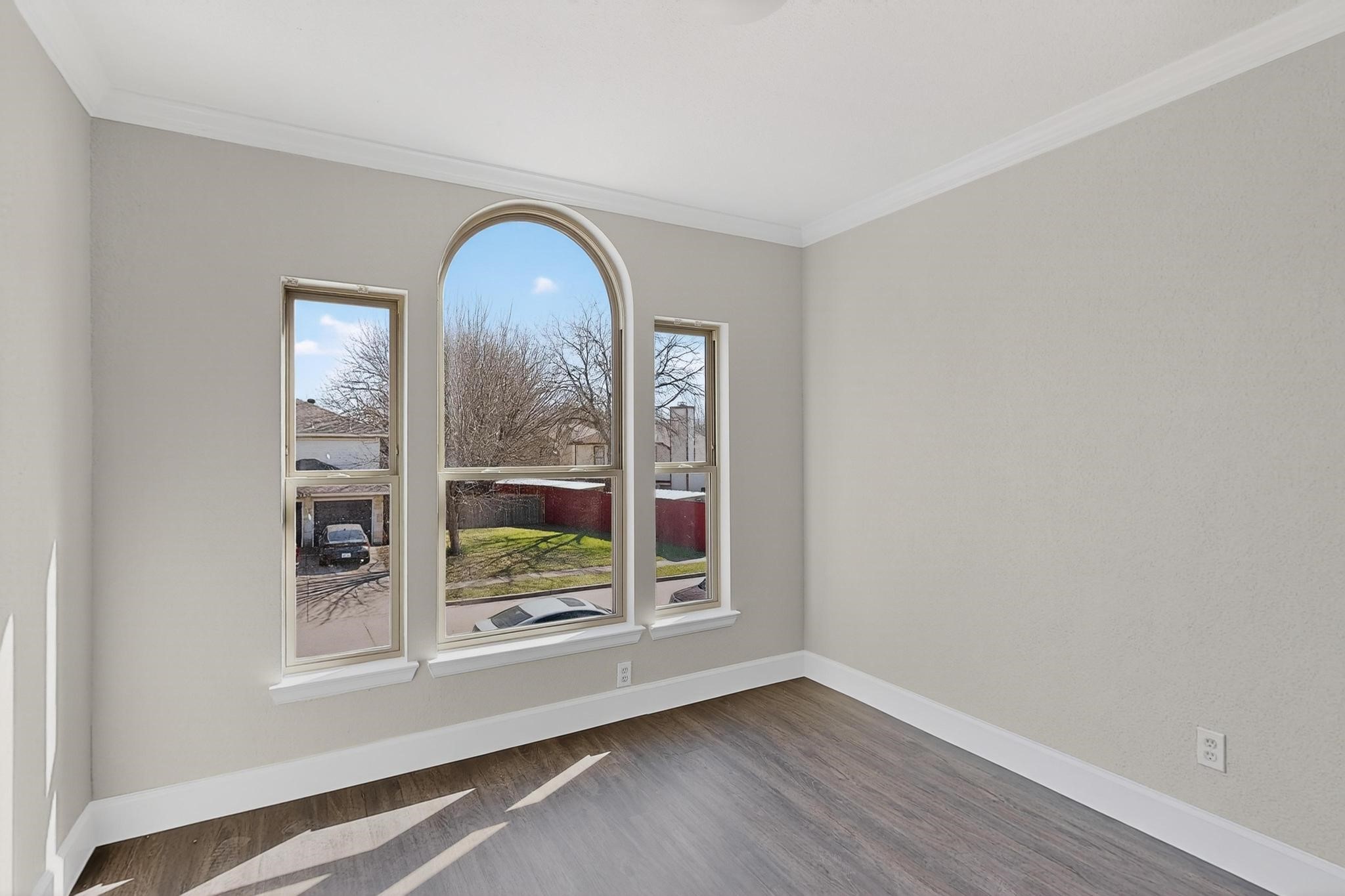 5204 Sherburne Drive