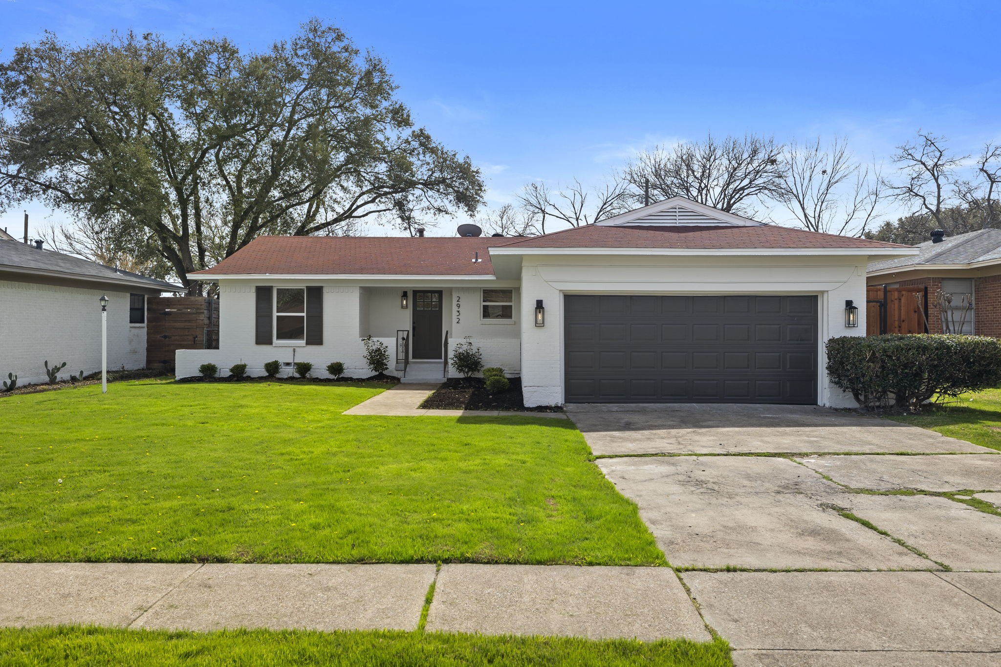 2932 Bay Oaks Drive