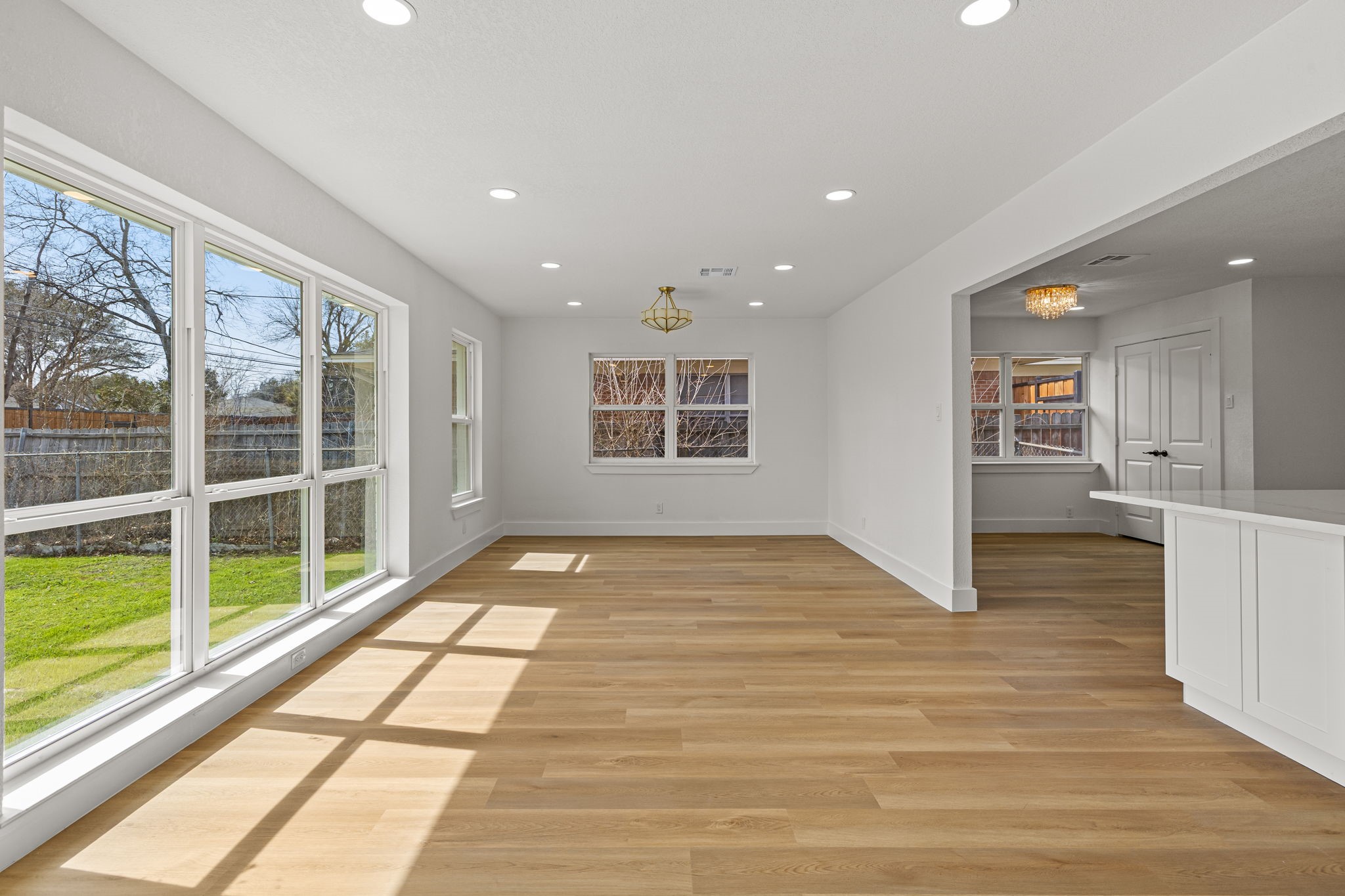 2932 Bay Oaks Drive