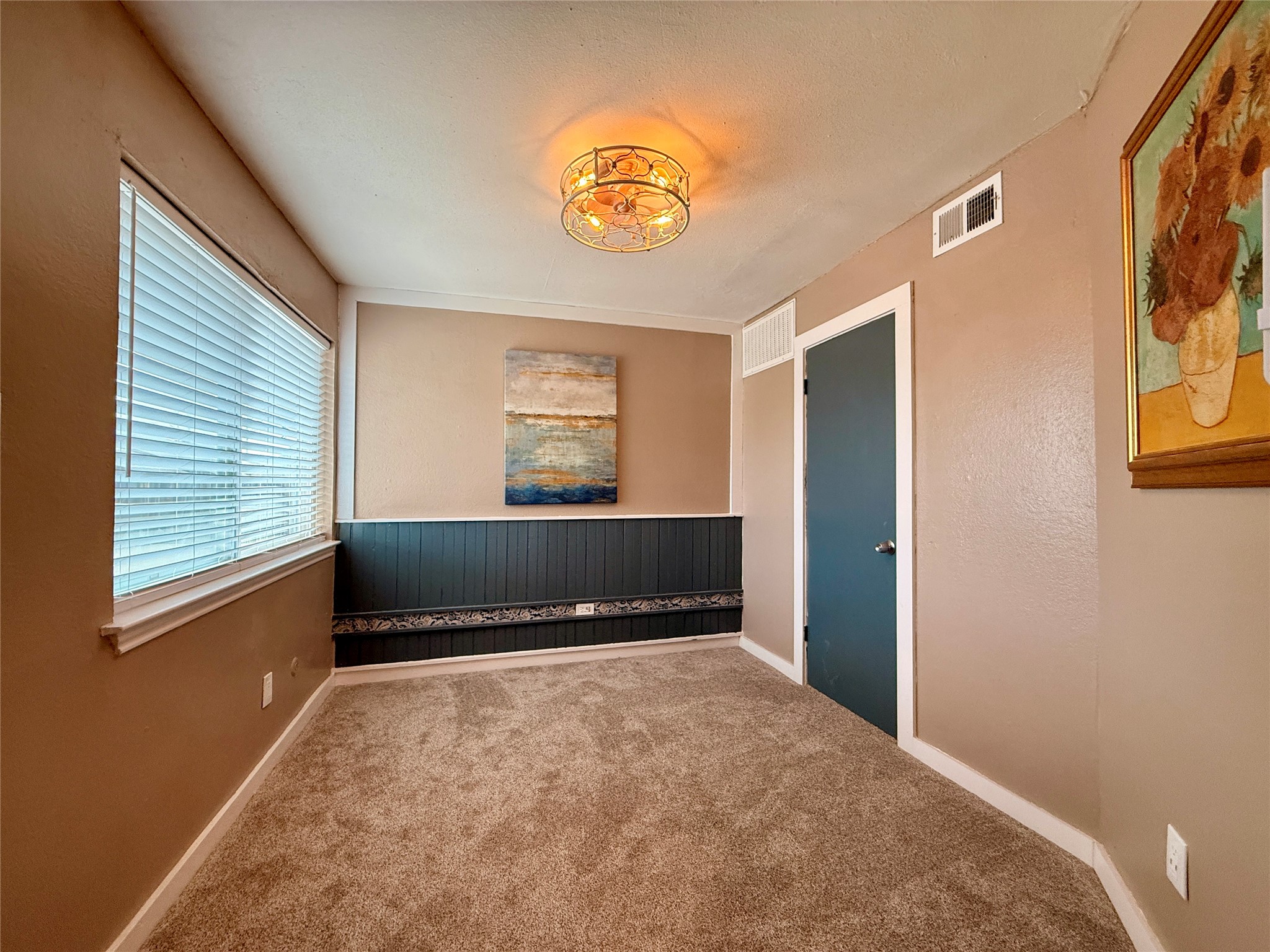 9807 Walnut Street D205