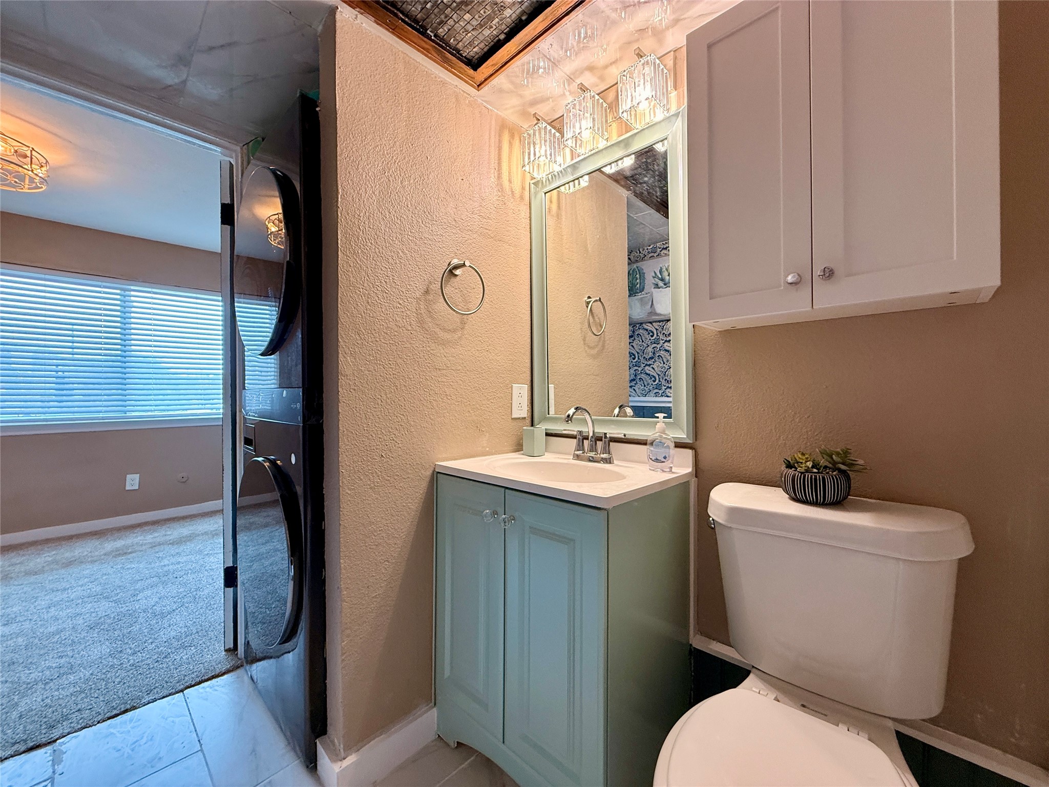 9807 Walnut Street D205