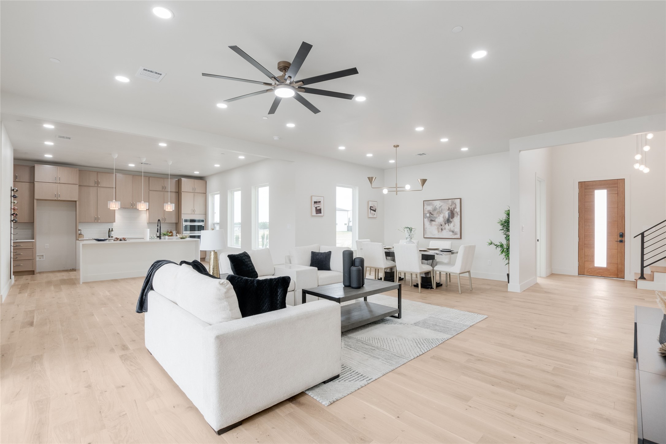 436 Whispering Way