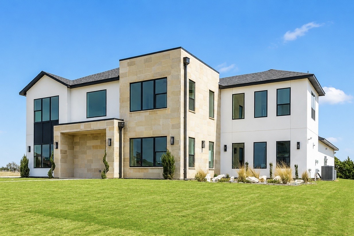 436 Whispering Way