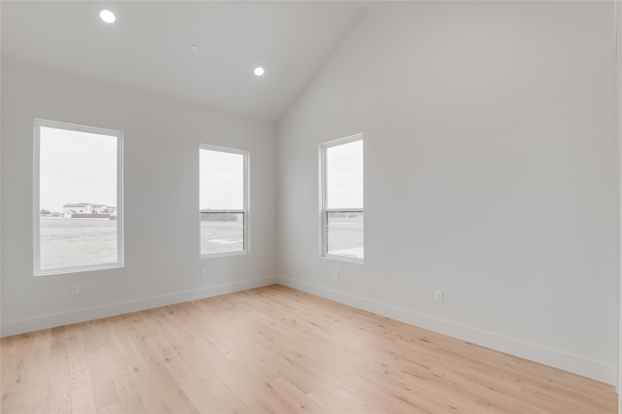 436 Whispering Way
