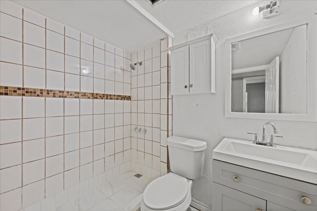 1306 Eagle Pass