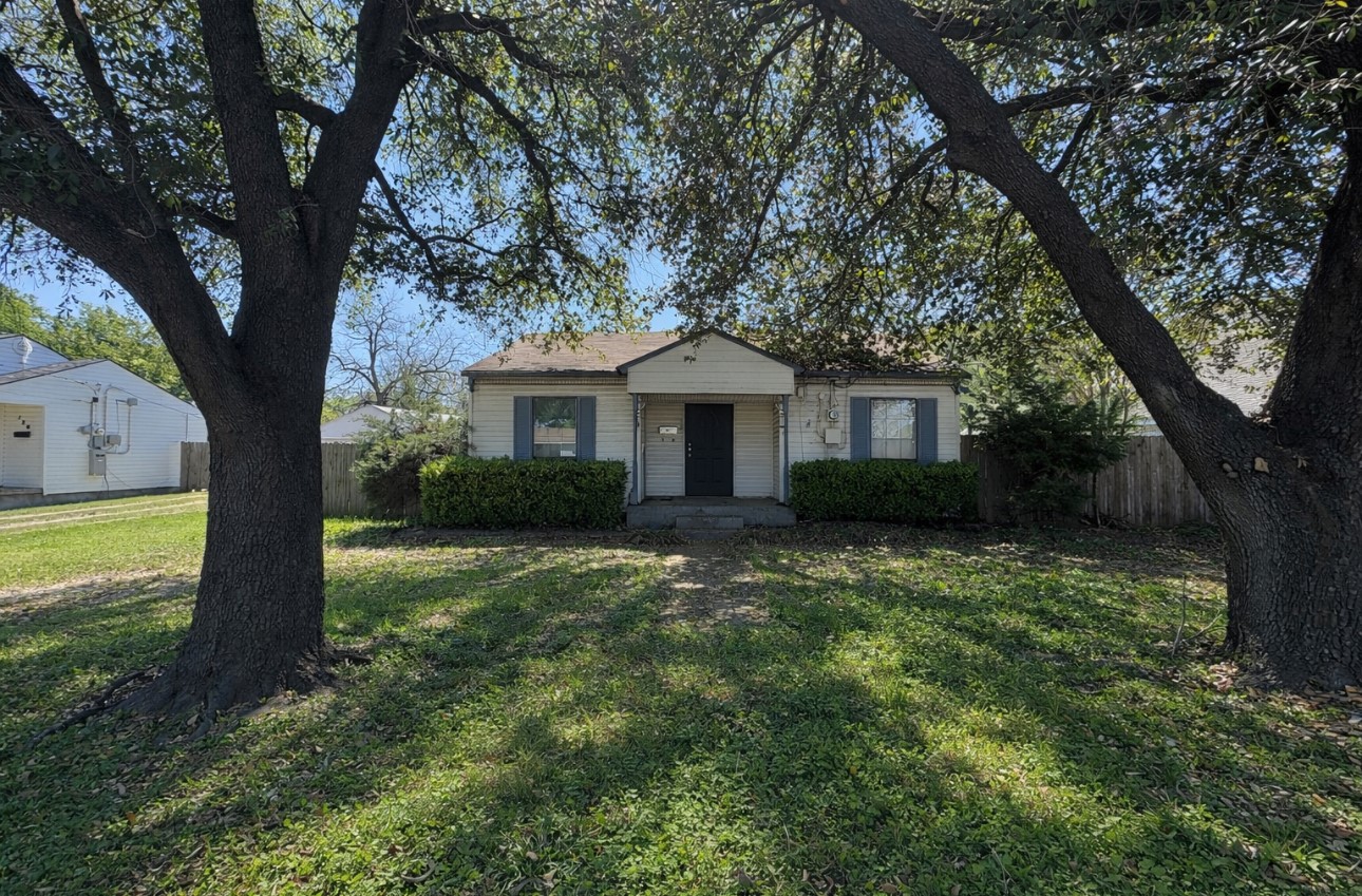 730 Sunset Drive