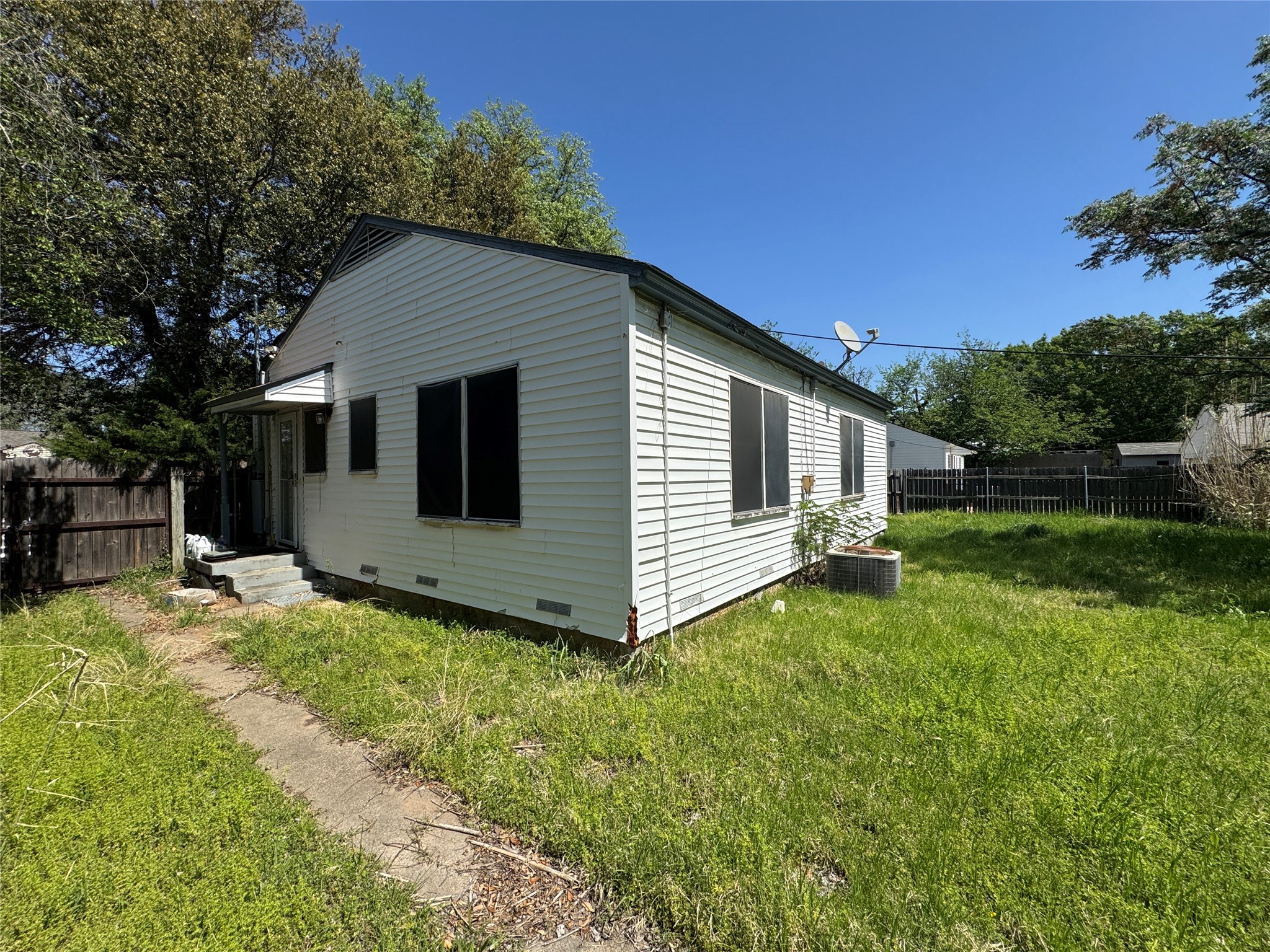 730 Sunset Drive