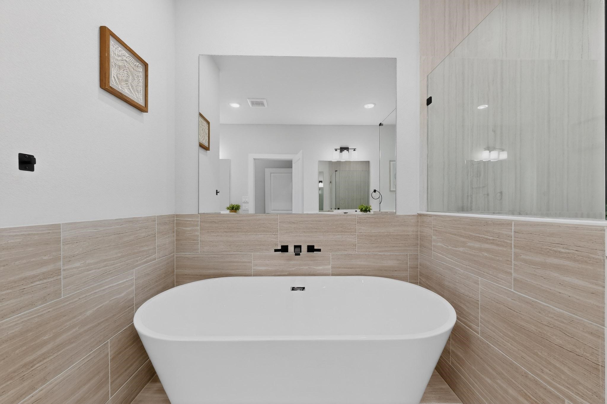 6810 Windward View Drive