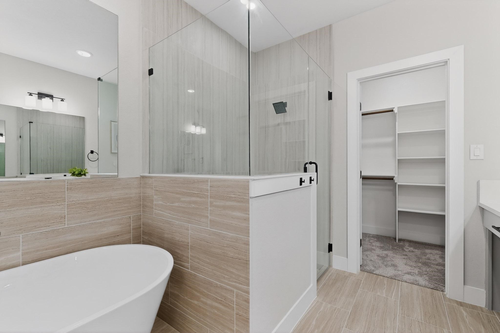 6810 Windward View Drive