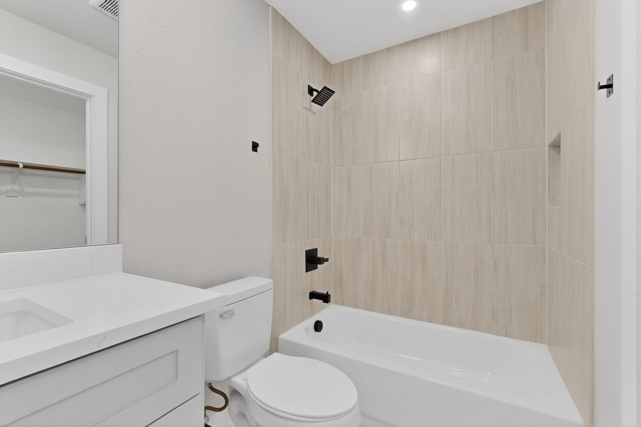 6810 Windward View Drive