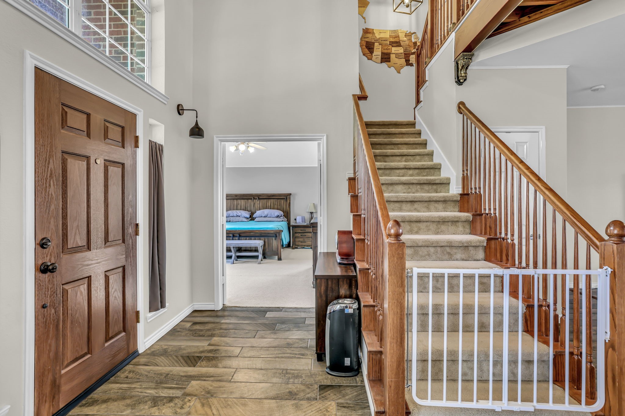 1216 Majestic Way