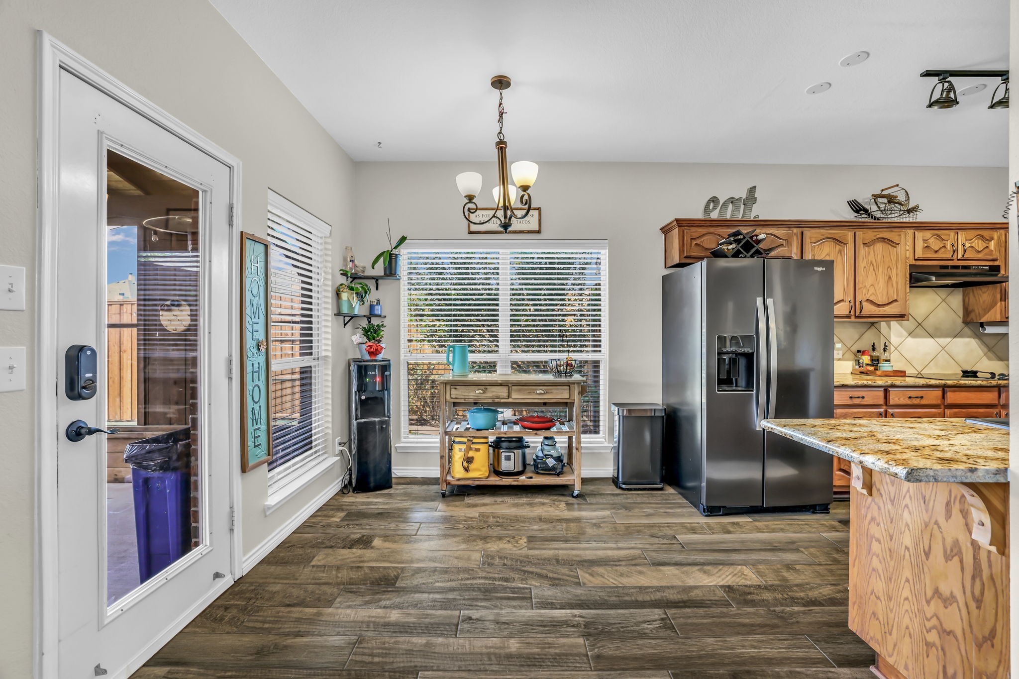 1216 Majestic Way