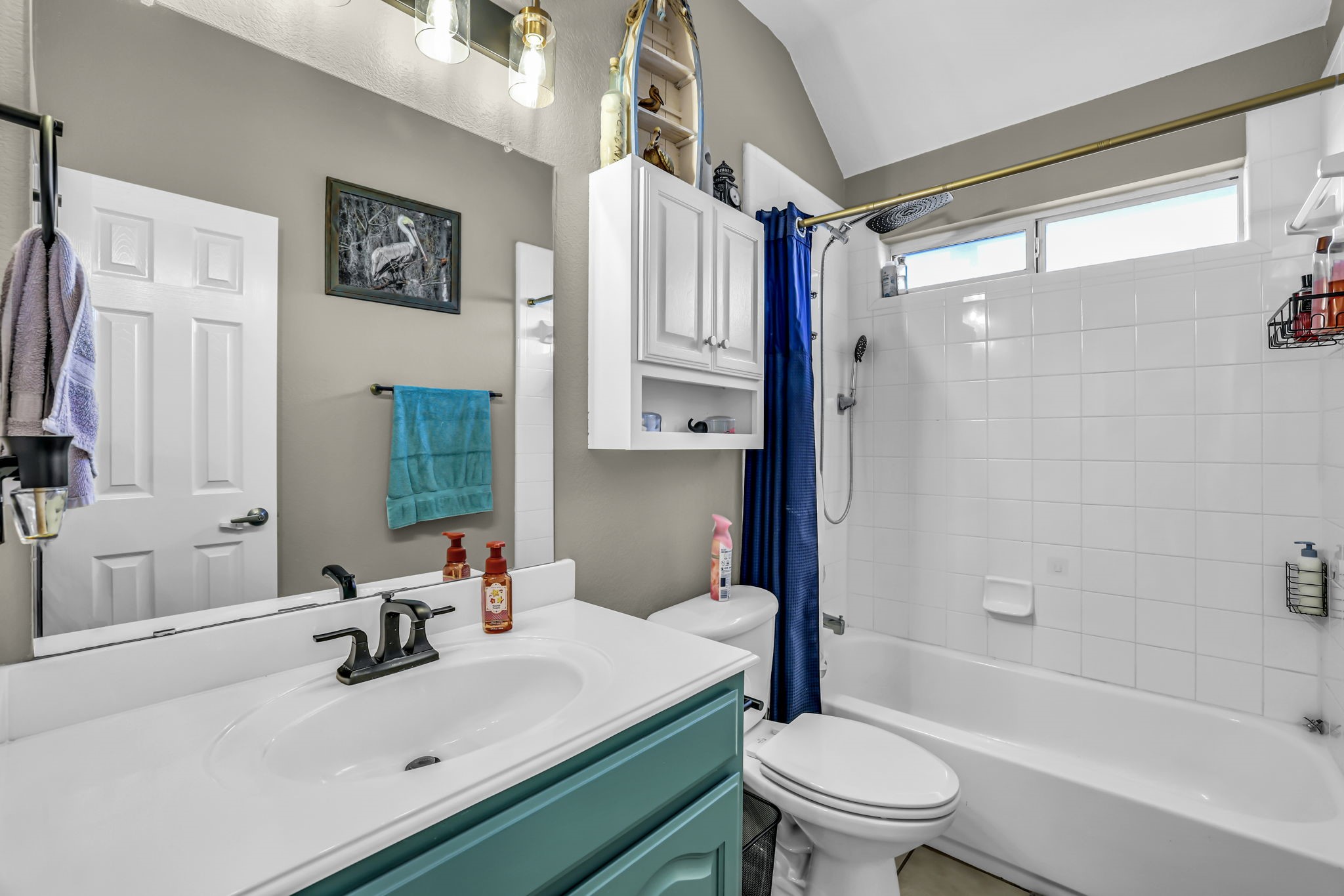 1216 Majestic Way