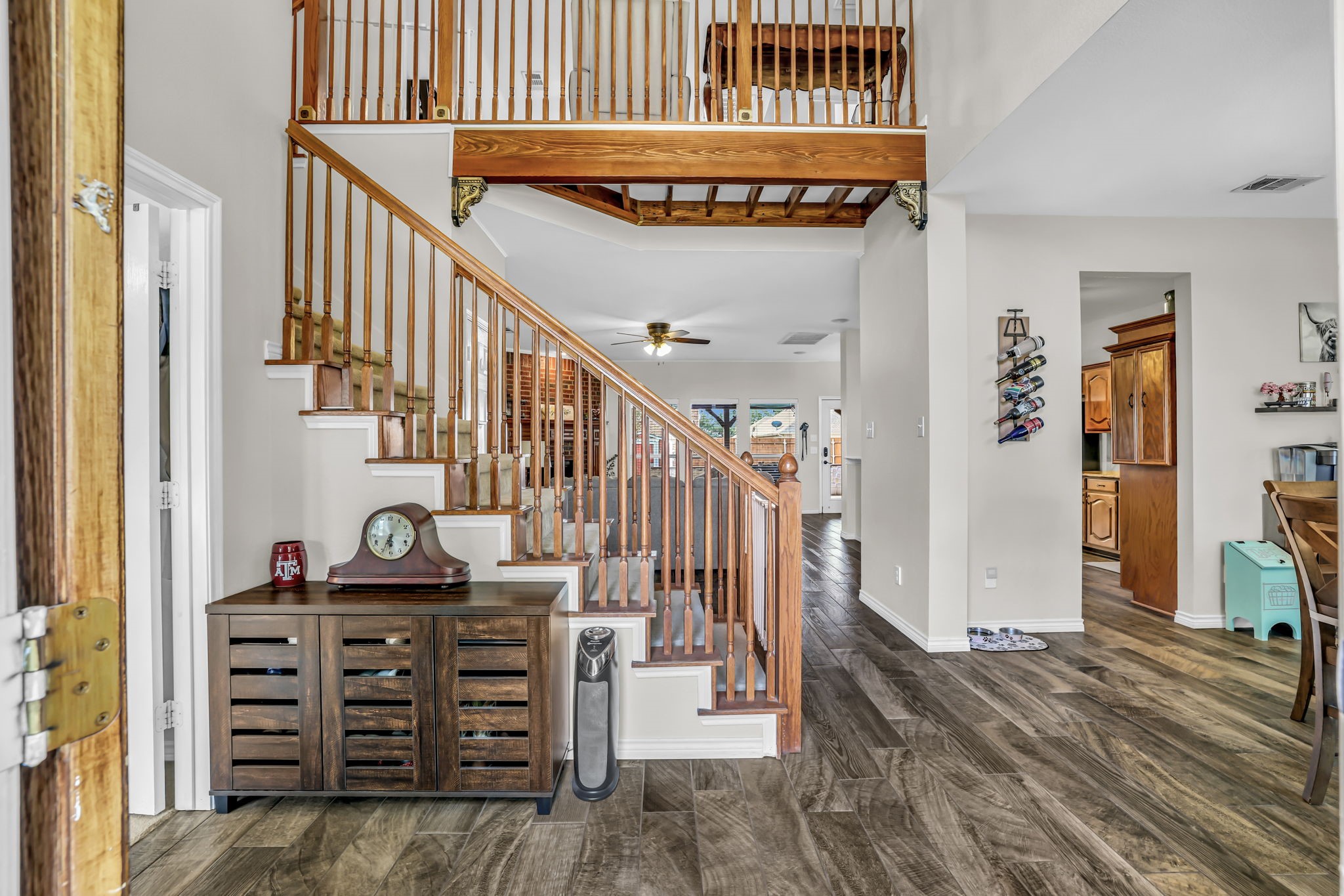 1216 Majestic Way