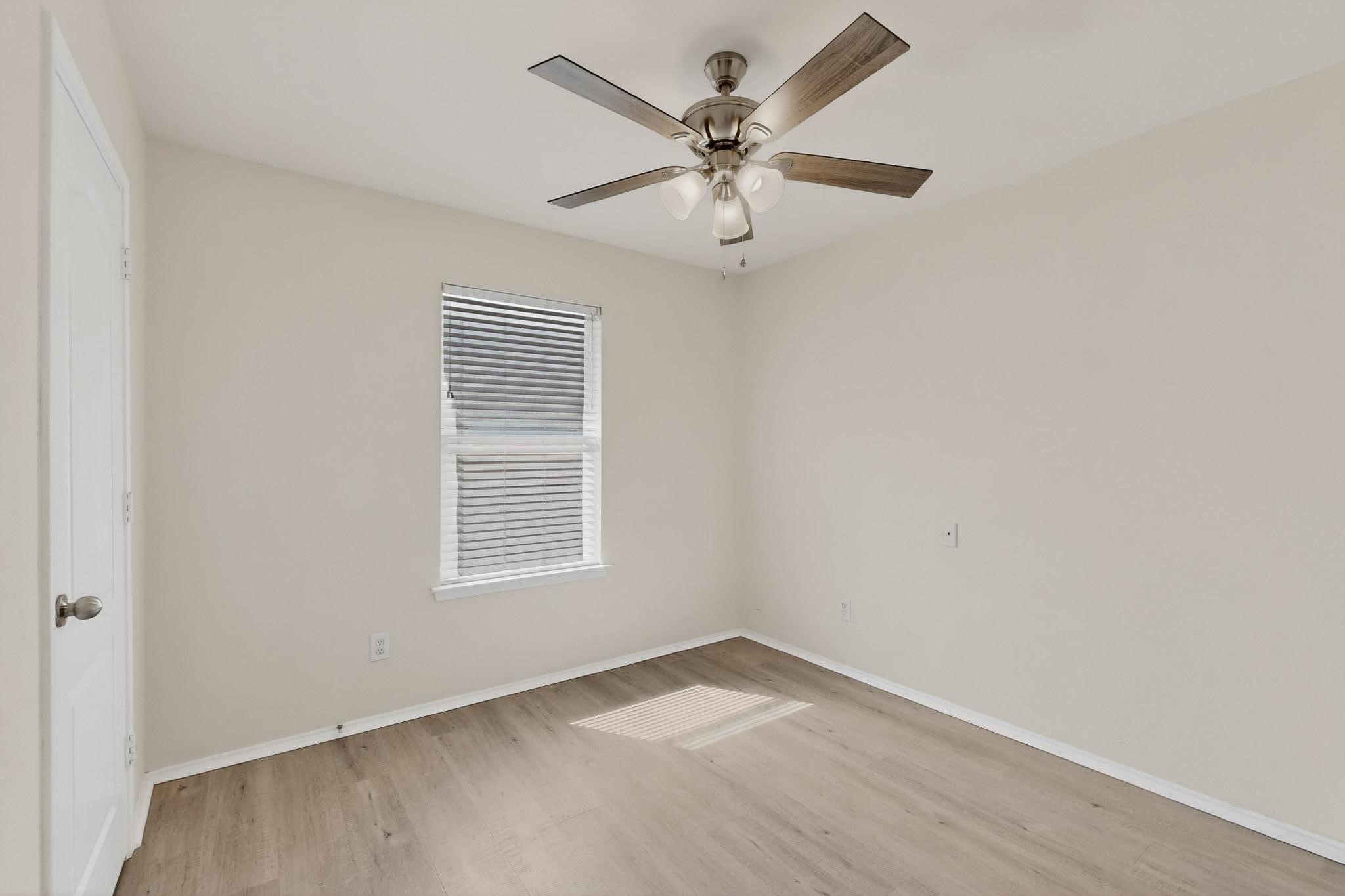 507 Oxford Loop