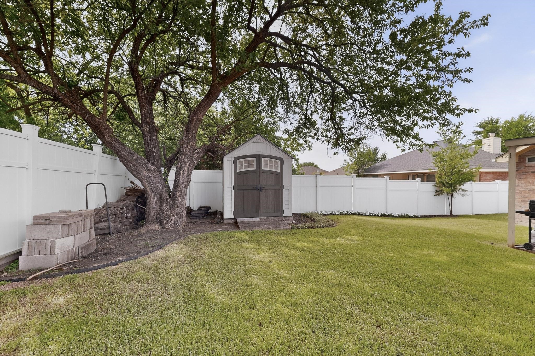 507 Oxford Loop