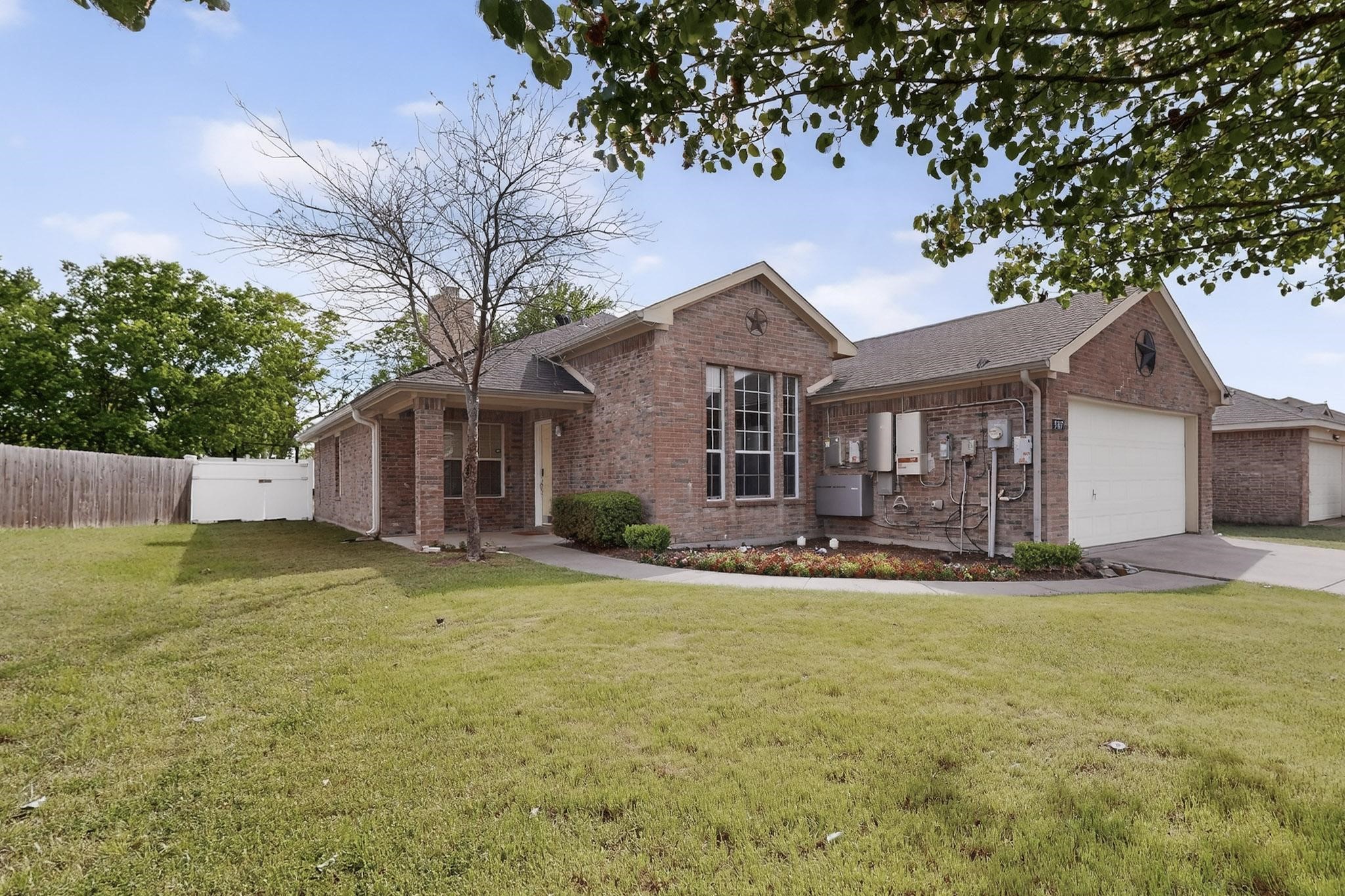 507 Oxford Loop