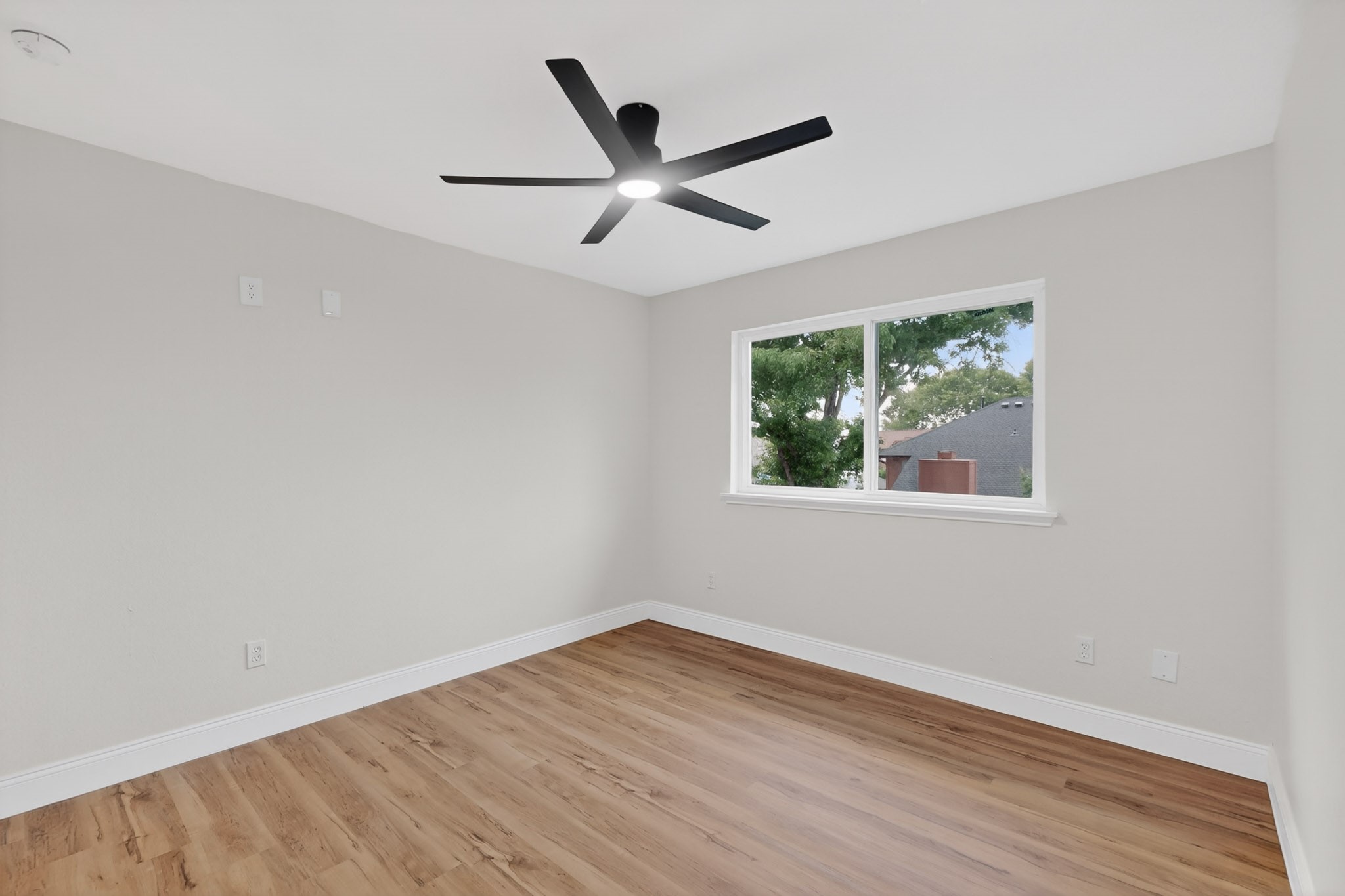 1404 Meadowbrook Drive