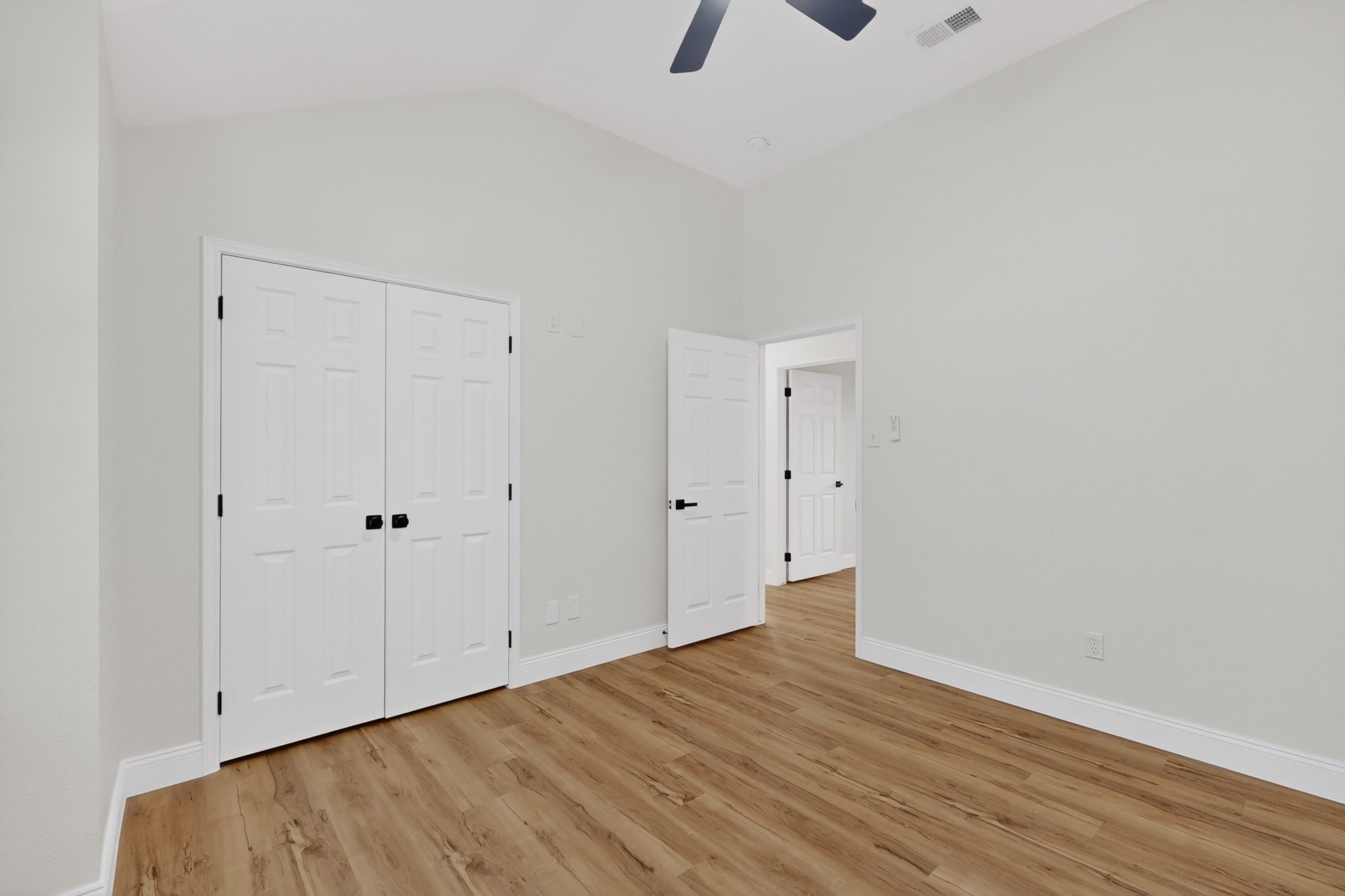 1404 Meadowbrook Drive