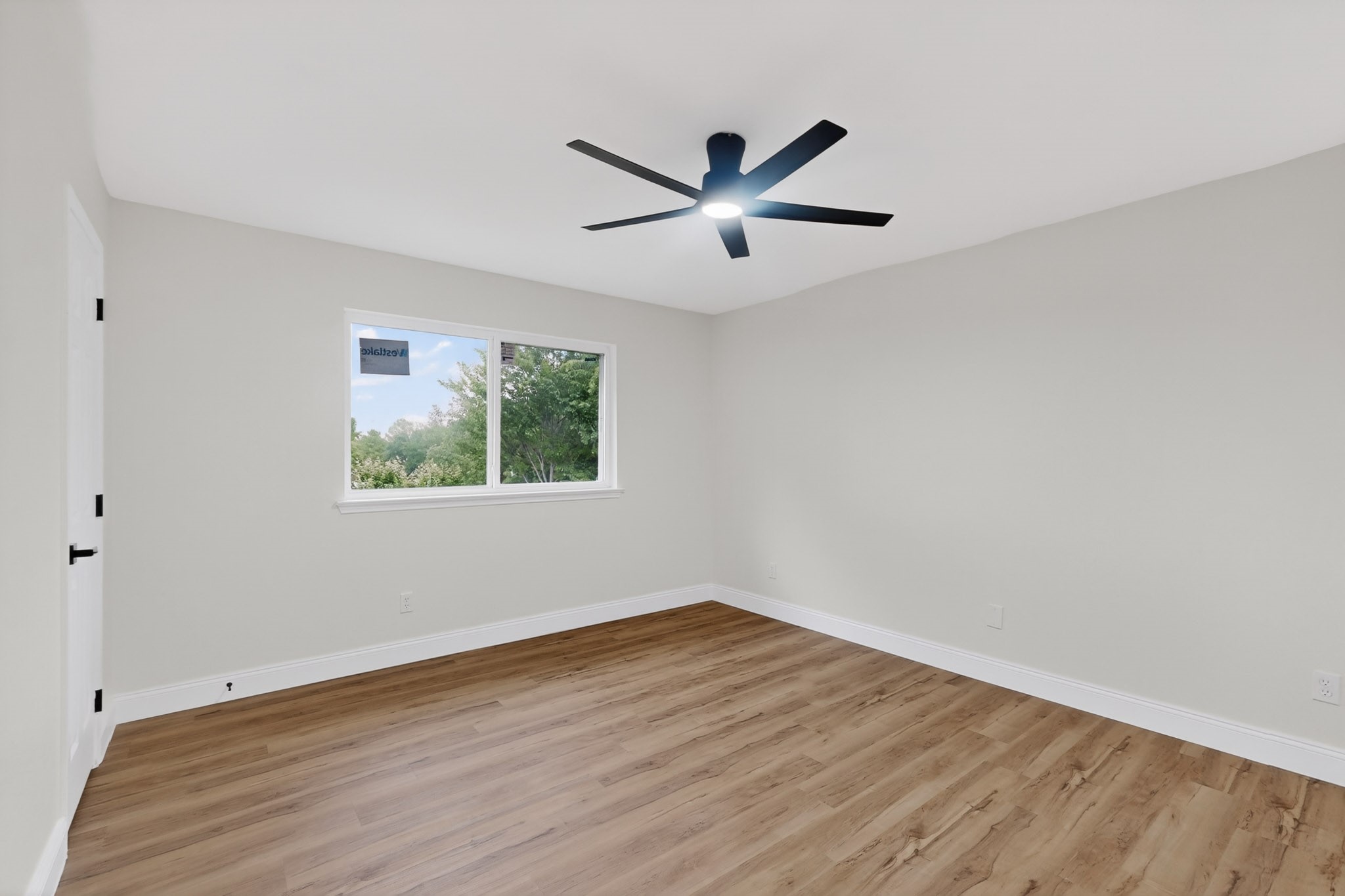 1404 Meadowbrook Drive