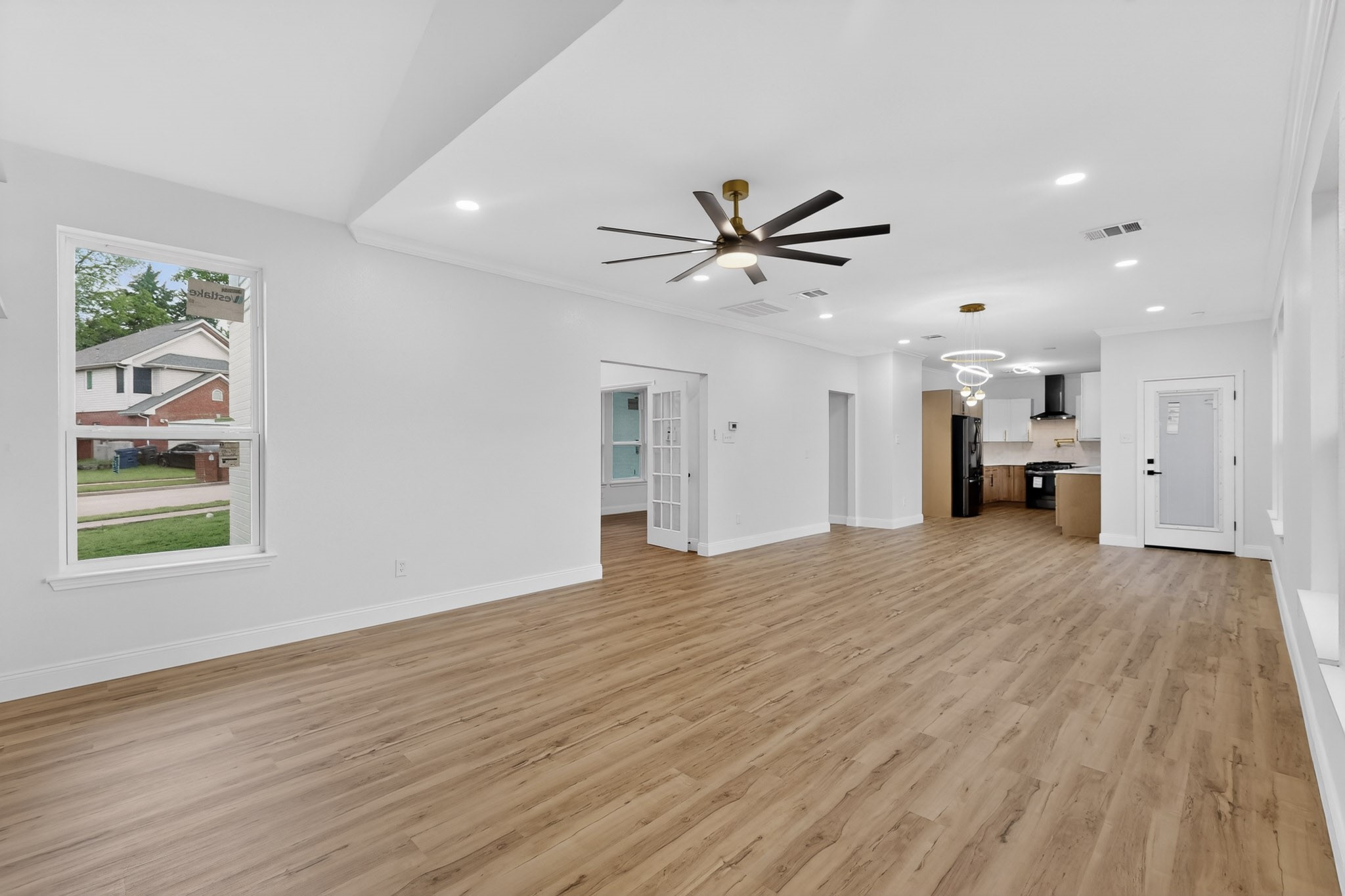 1404 Meadowbrook Drive