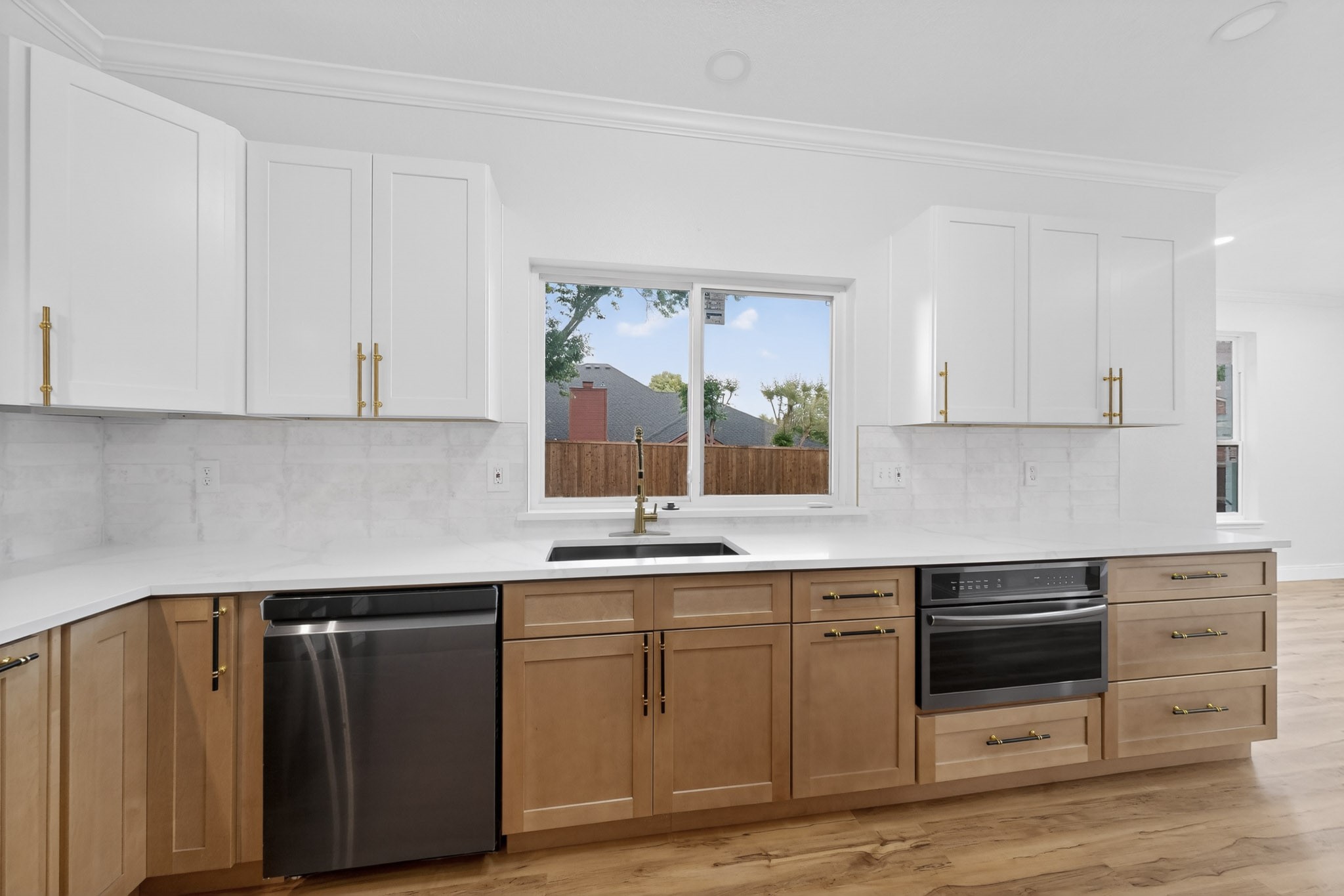1404 Meadowbrook Drive