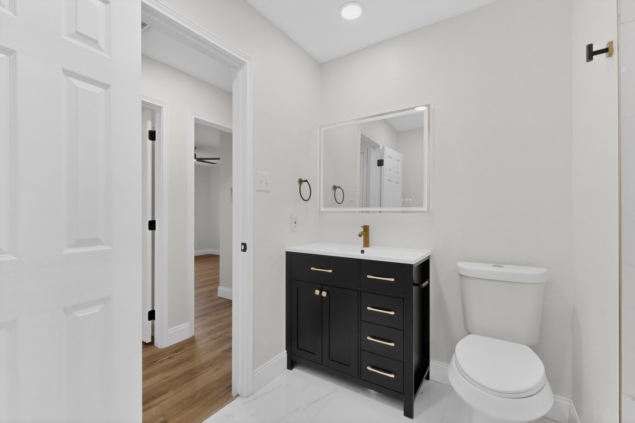 1404 Meadowbrook Drive