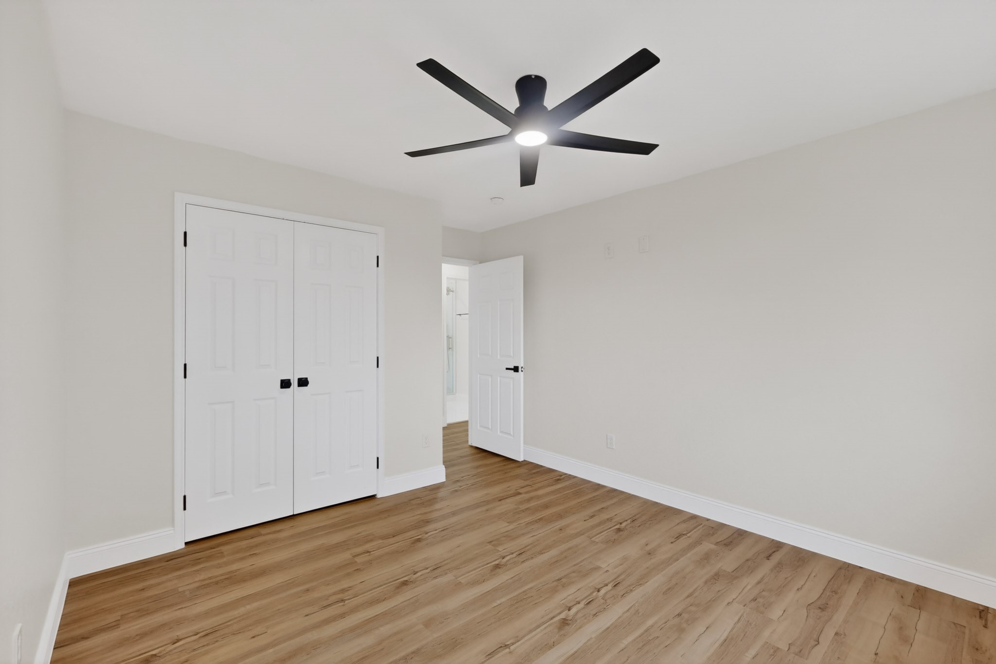 1404 Meadowbrook Drive