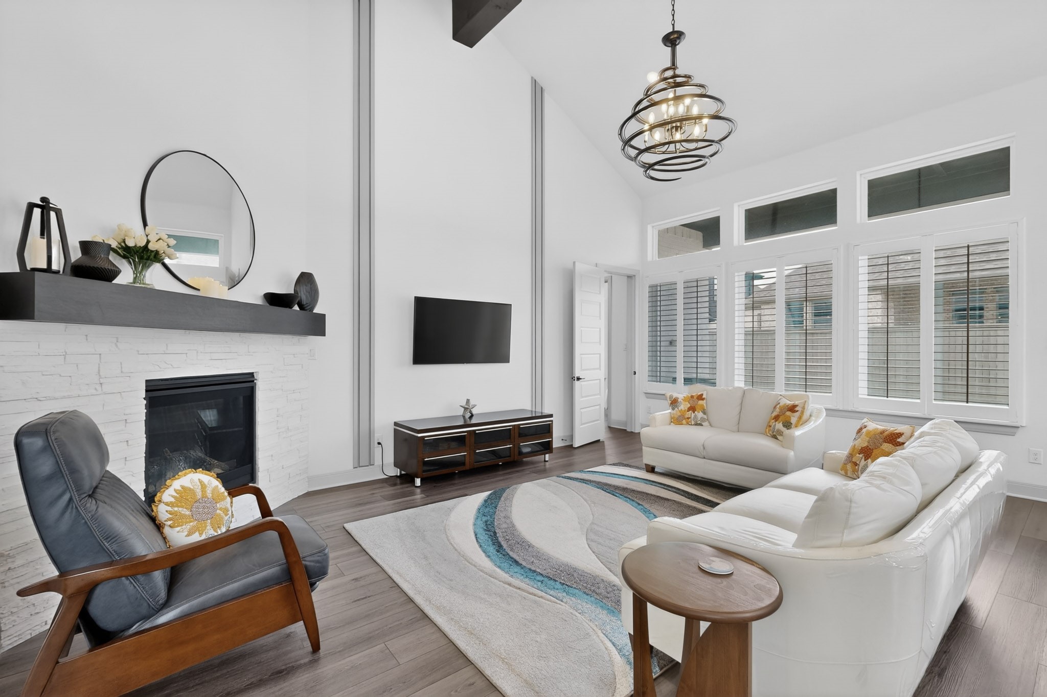 200 W Shetland Lane