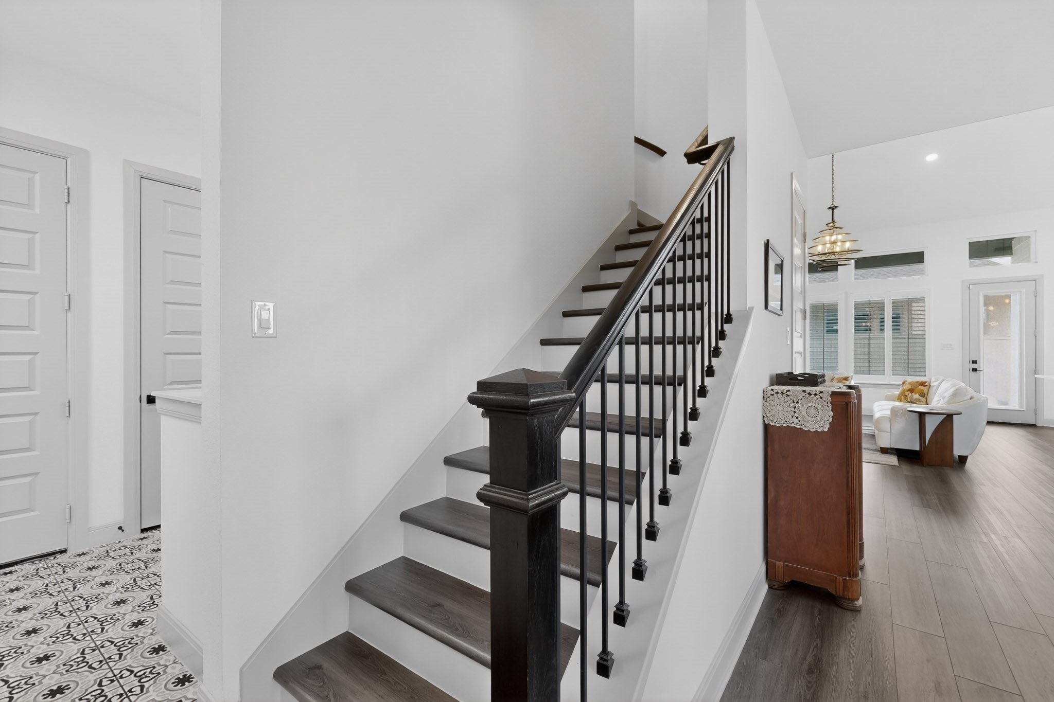 200 W Shetland Lane