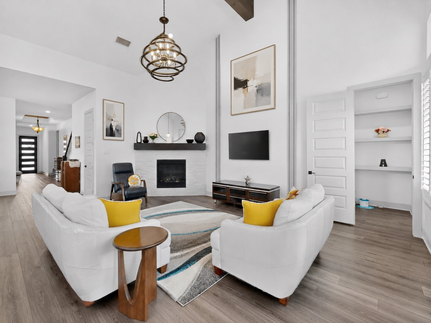 200 W Shetland Lane