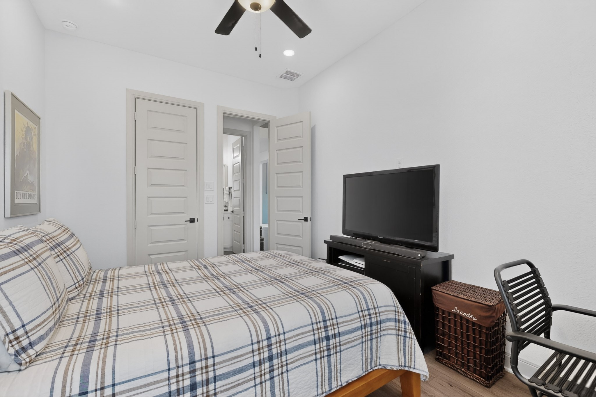 200 W Shetland Lane